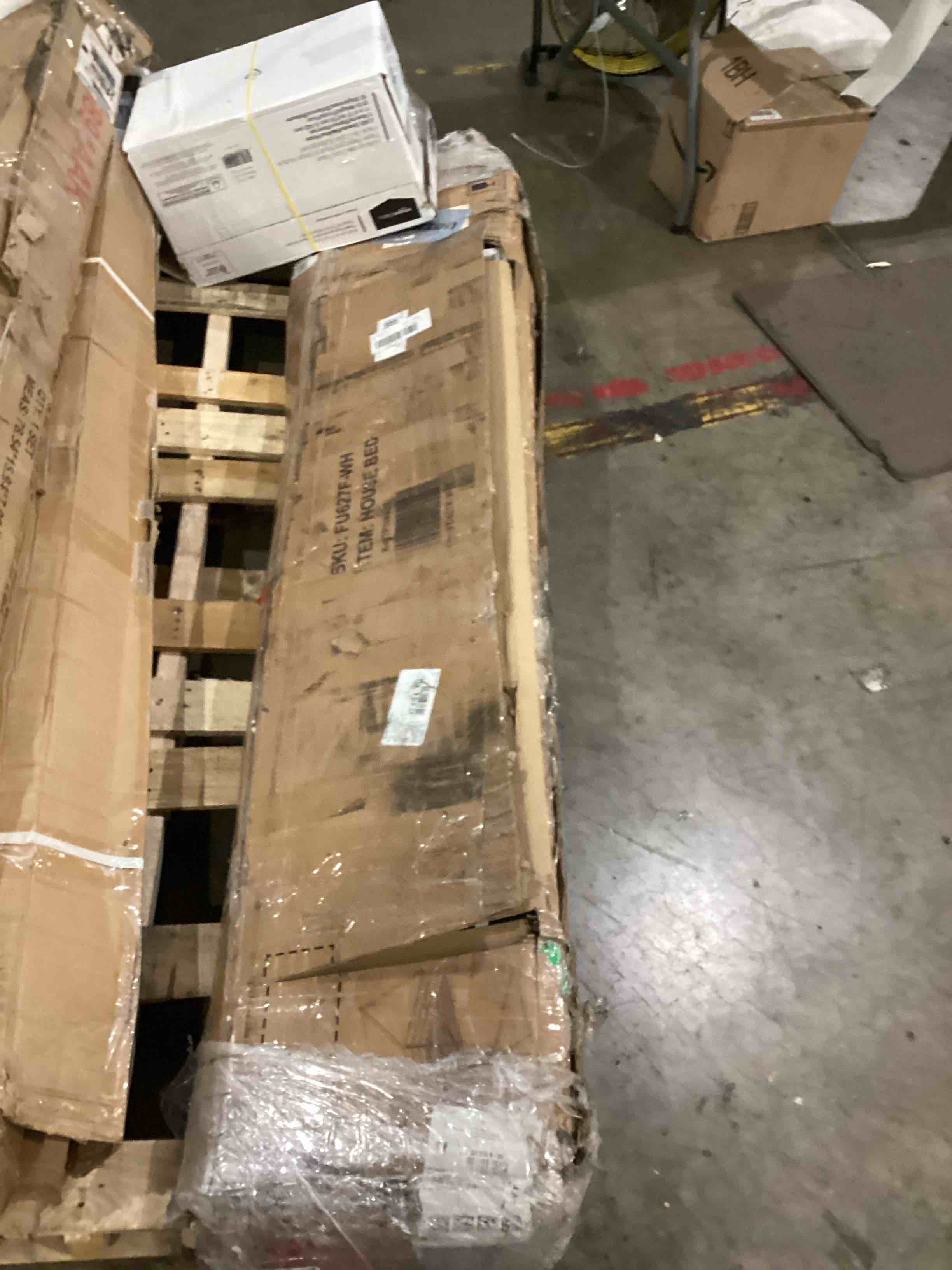 https://s3.amazonaws.com/lotting-images-prod/bidfta/TEA1993751_1759166657511.jpeg