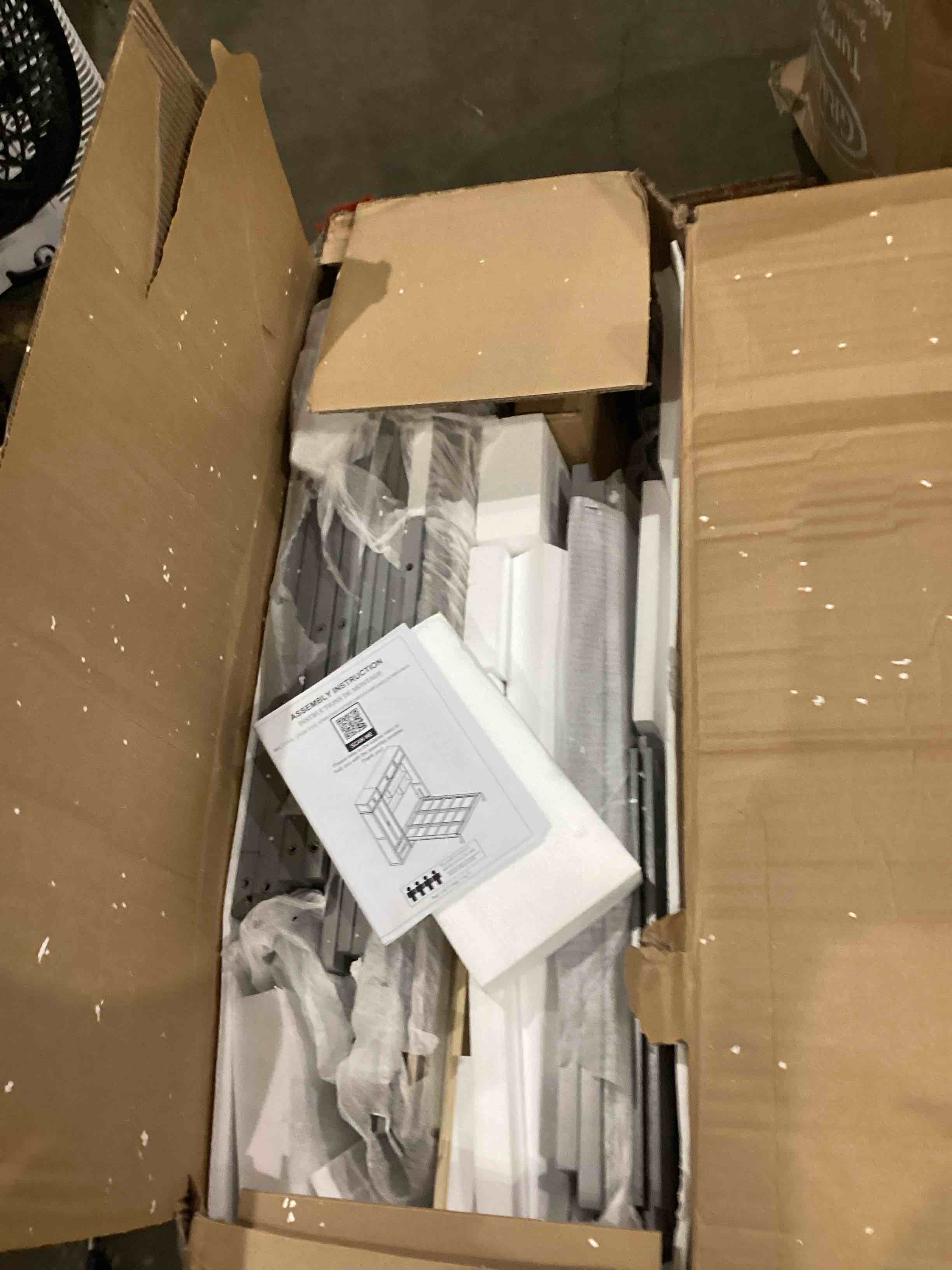 https://s3.amazonaws.com/lotting-images-prod/bidfta/TEA1993759_1759173494425.jpeg
