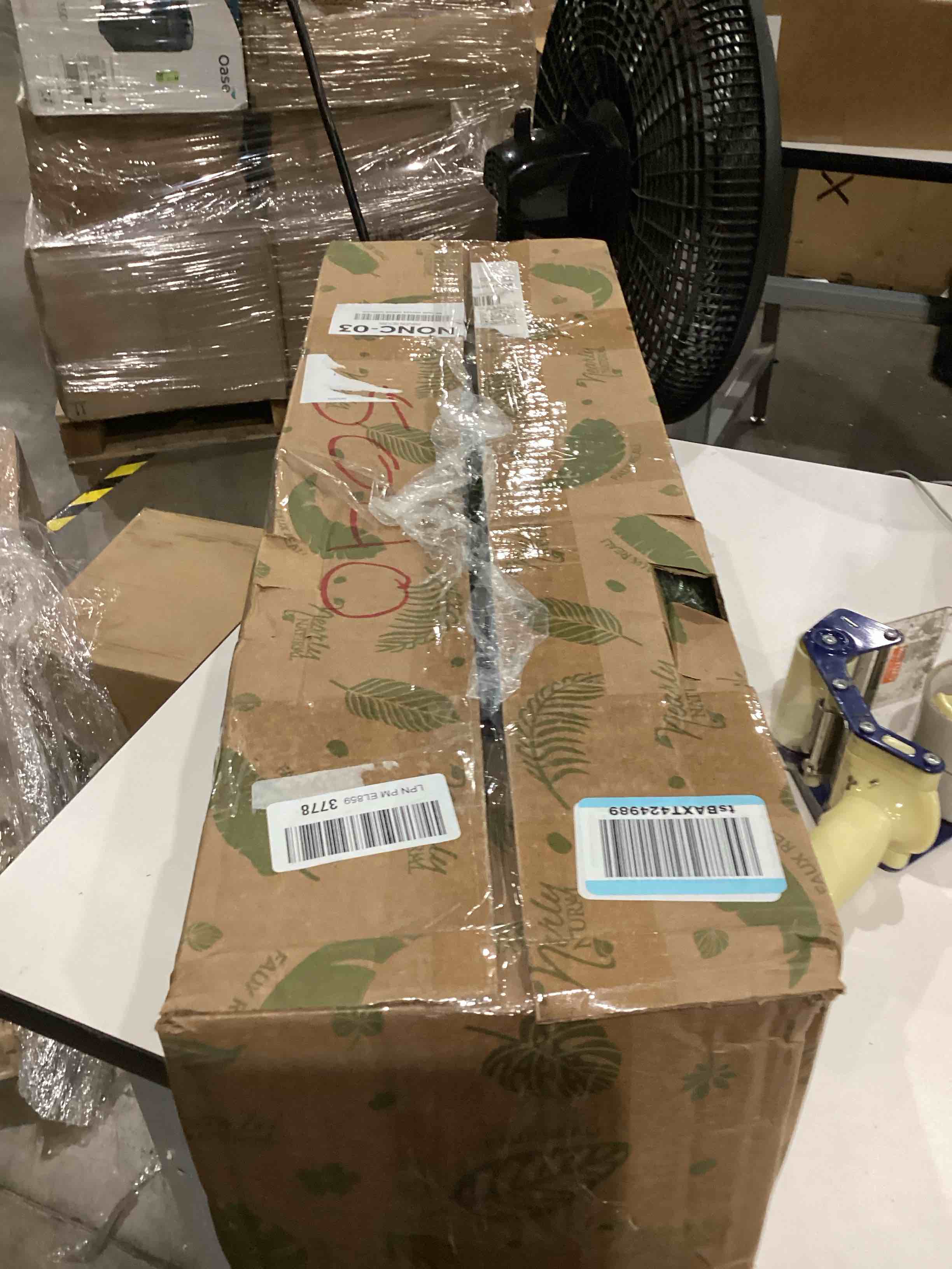 https://s3.amazonaws.com/lotting-images-prod/bidfta/TEA1994691_1760375235825.jpeg
