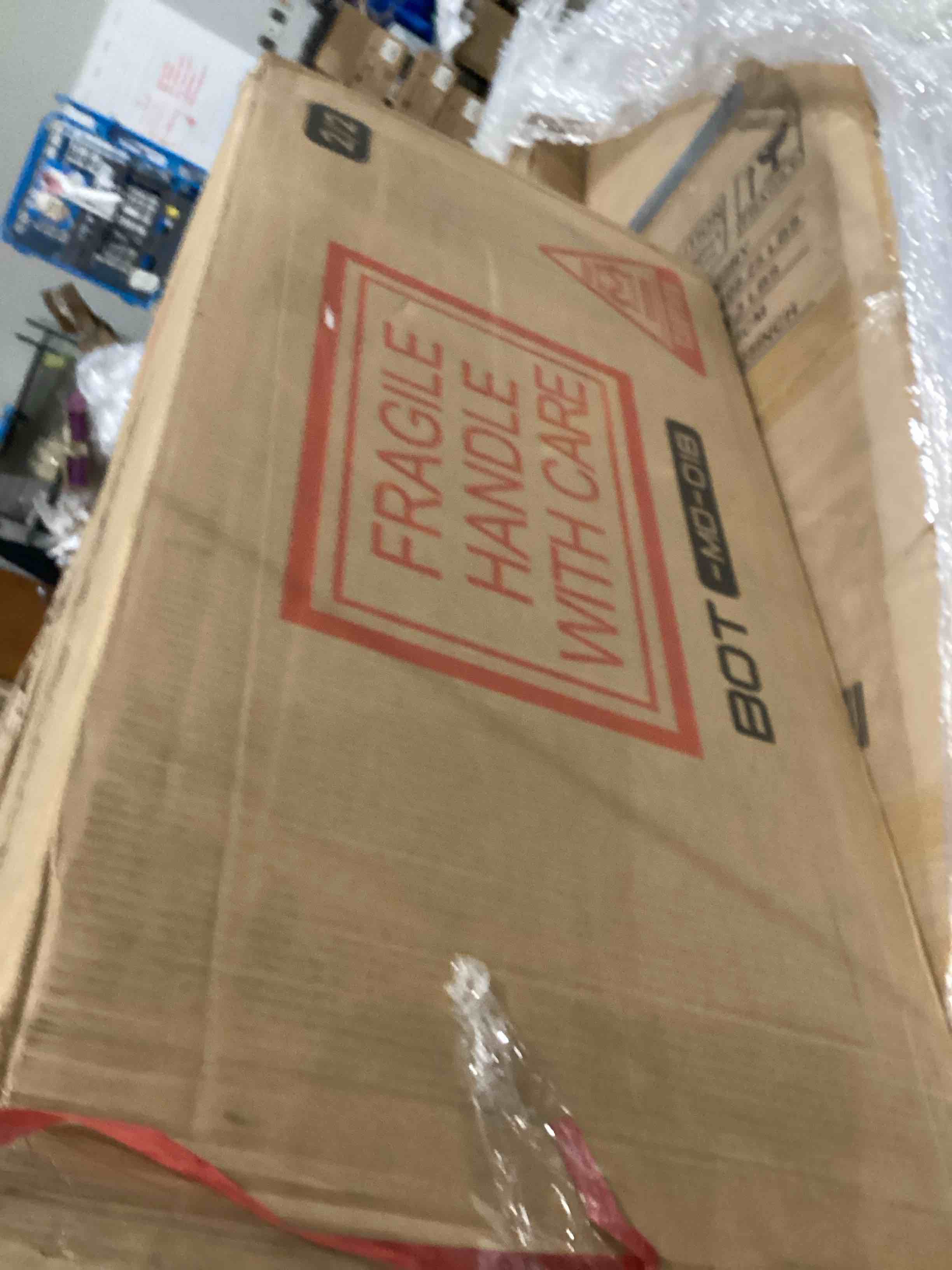 https://s3.amazonaws.com/lotting-images-prod/bidfta/TEA1994732_1760464002094.jpeg