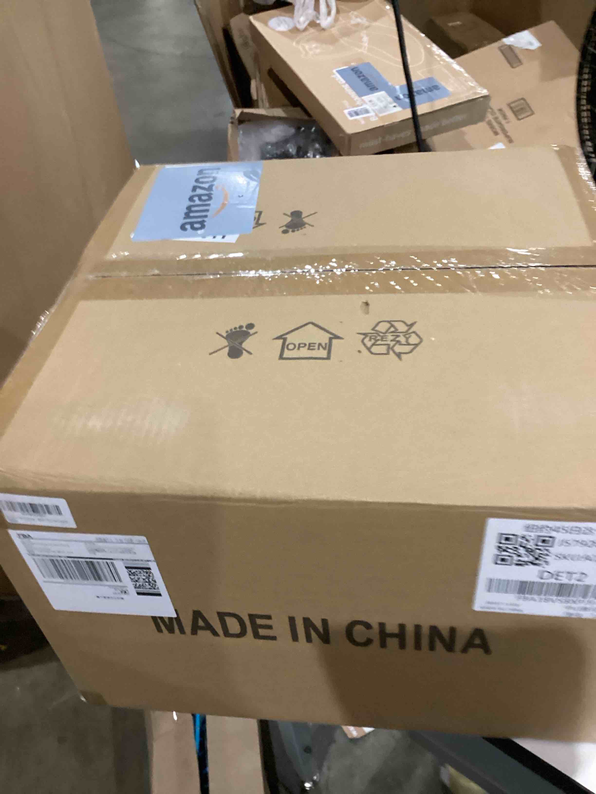 https://s3.amazonaws.com/lotting-images-prod/bidfta/TEA1994912_1760726576331.jpeg