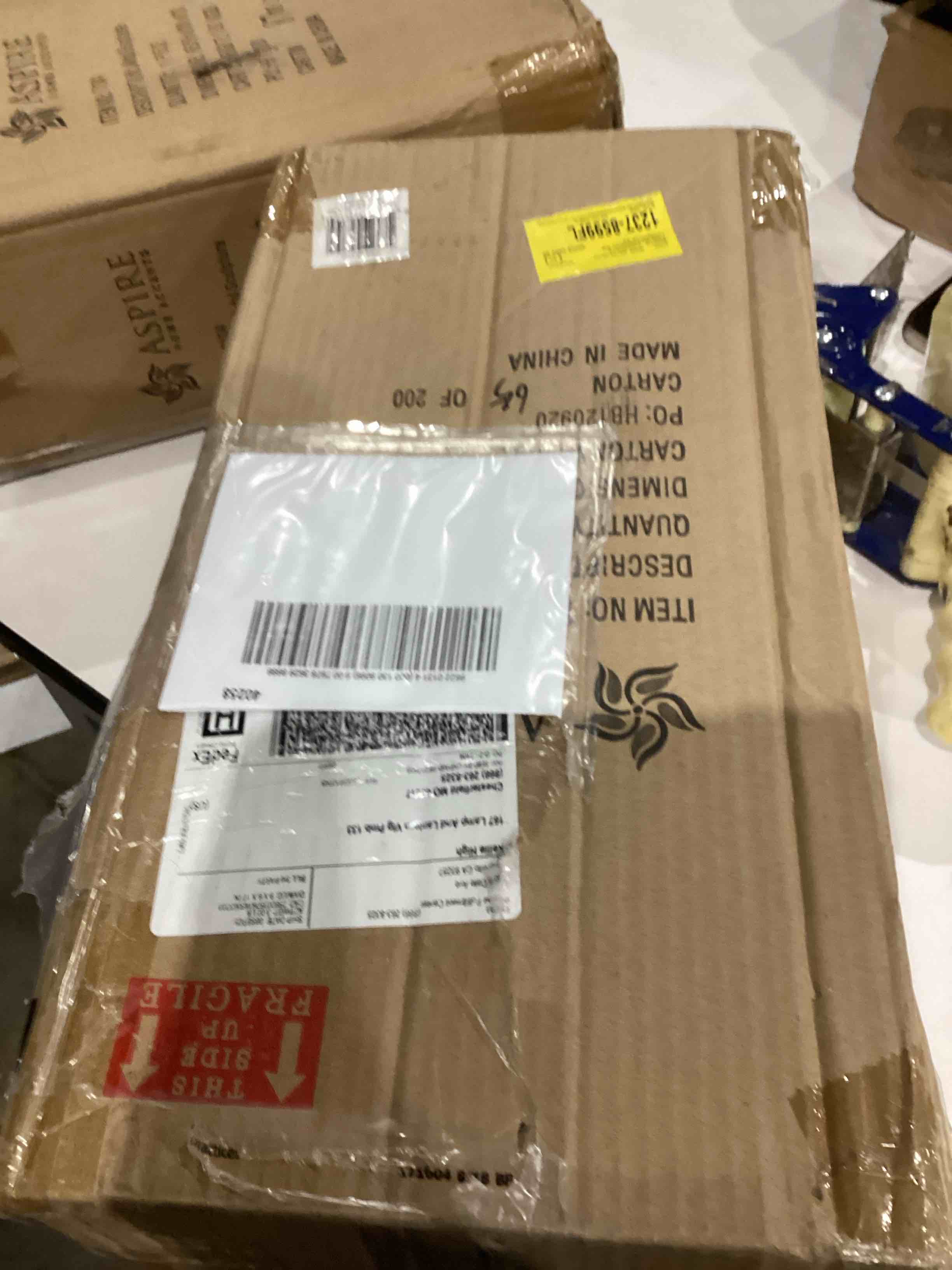 https://s3.amazonaws.com/lotting-images-prod/bidfta/TEA1995064_1761071651858.jpeg
