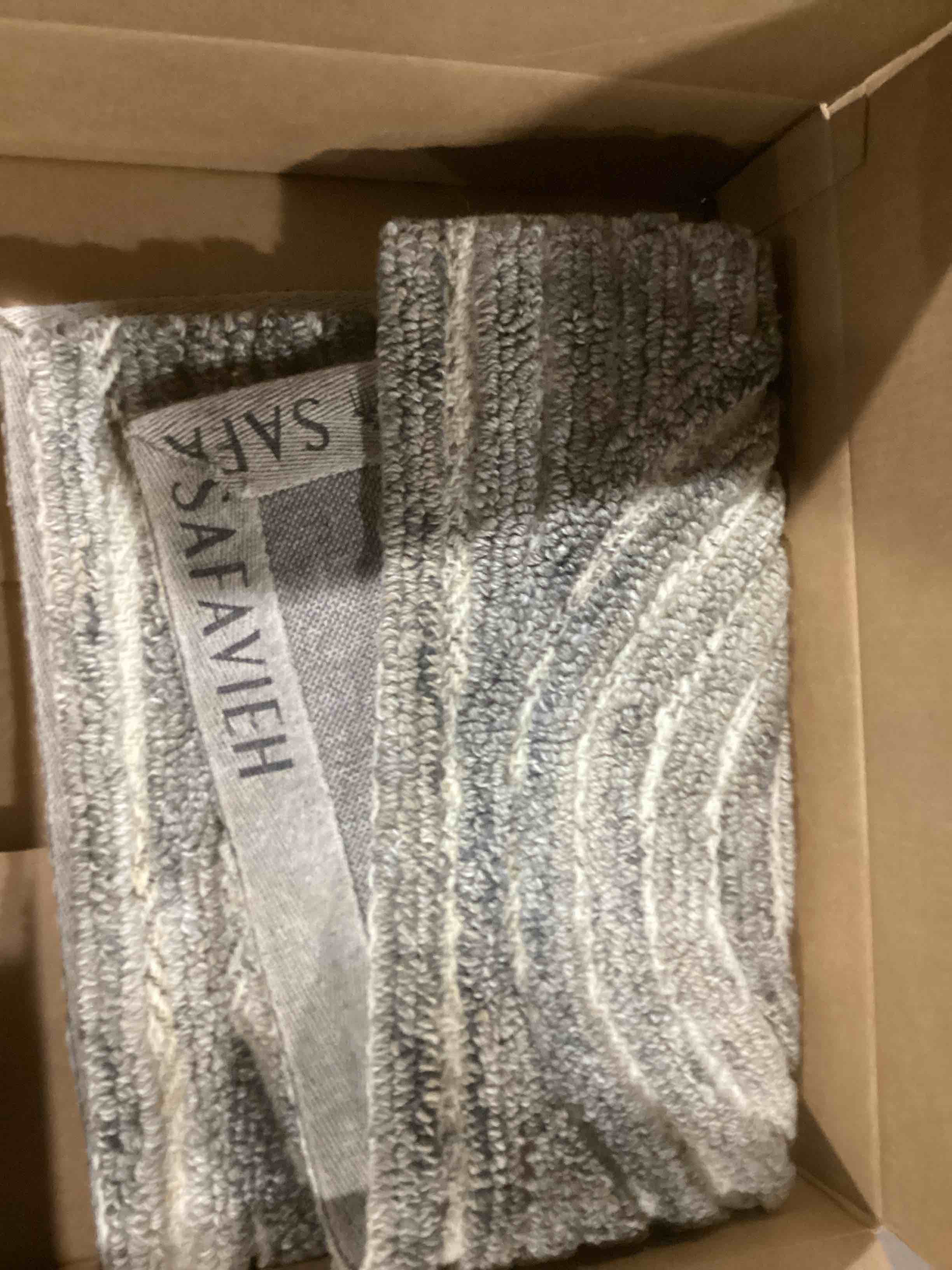 https://s3.amazonaws.com/lotting-images-prod/bidfta/TEA2032310_1737655123353.jpeg