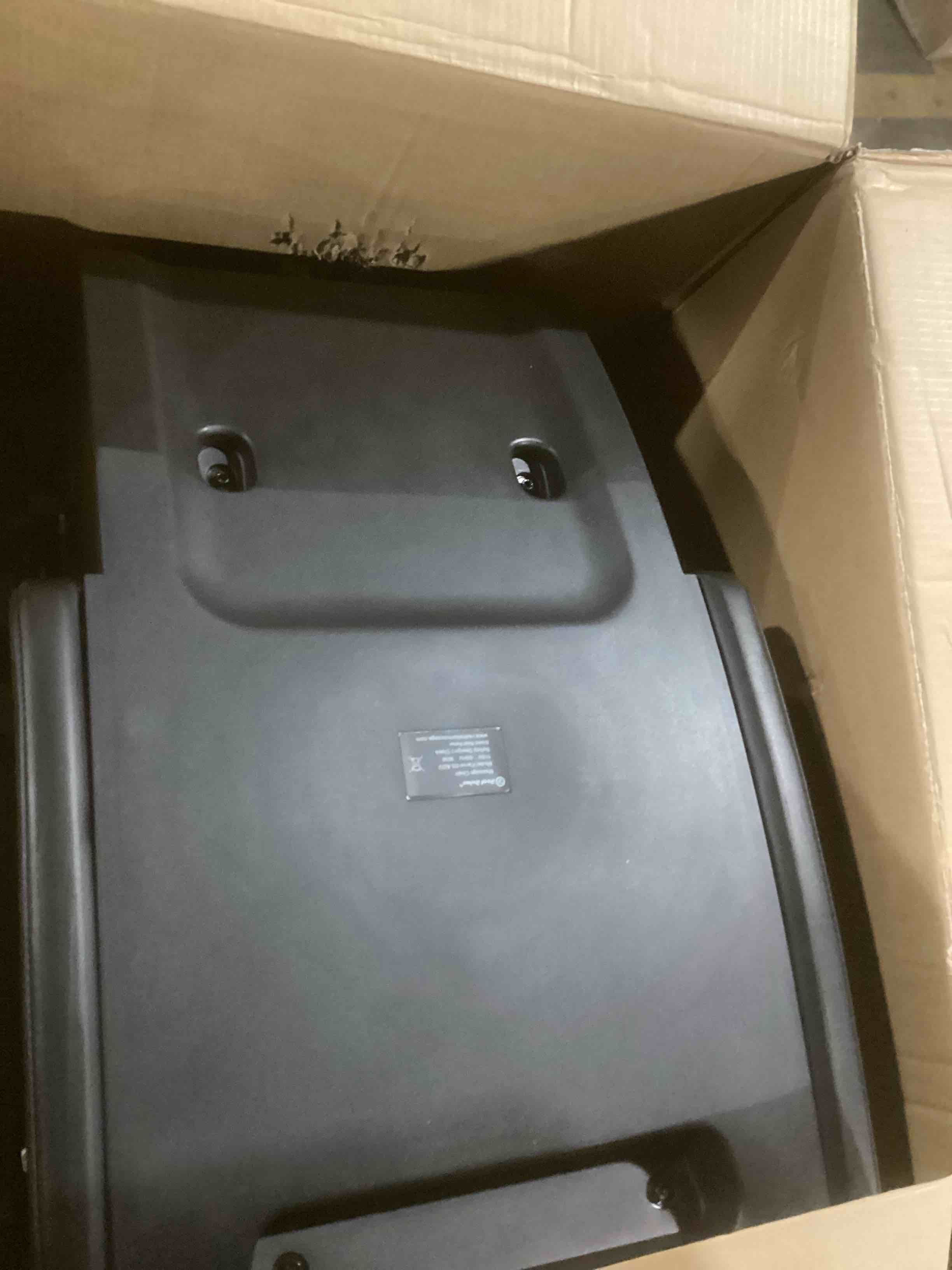 https://s3.amazonaws.com/lotting-images-prod/bidfta/TEA2032998_1738088138559.jpeg