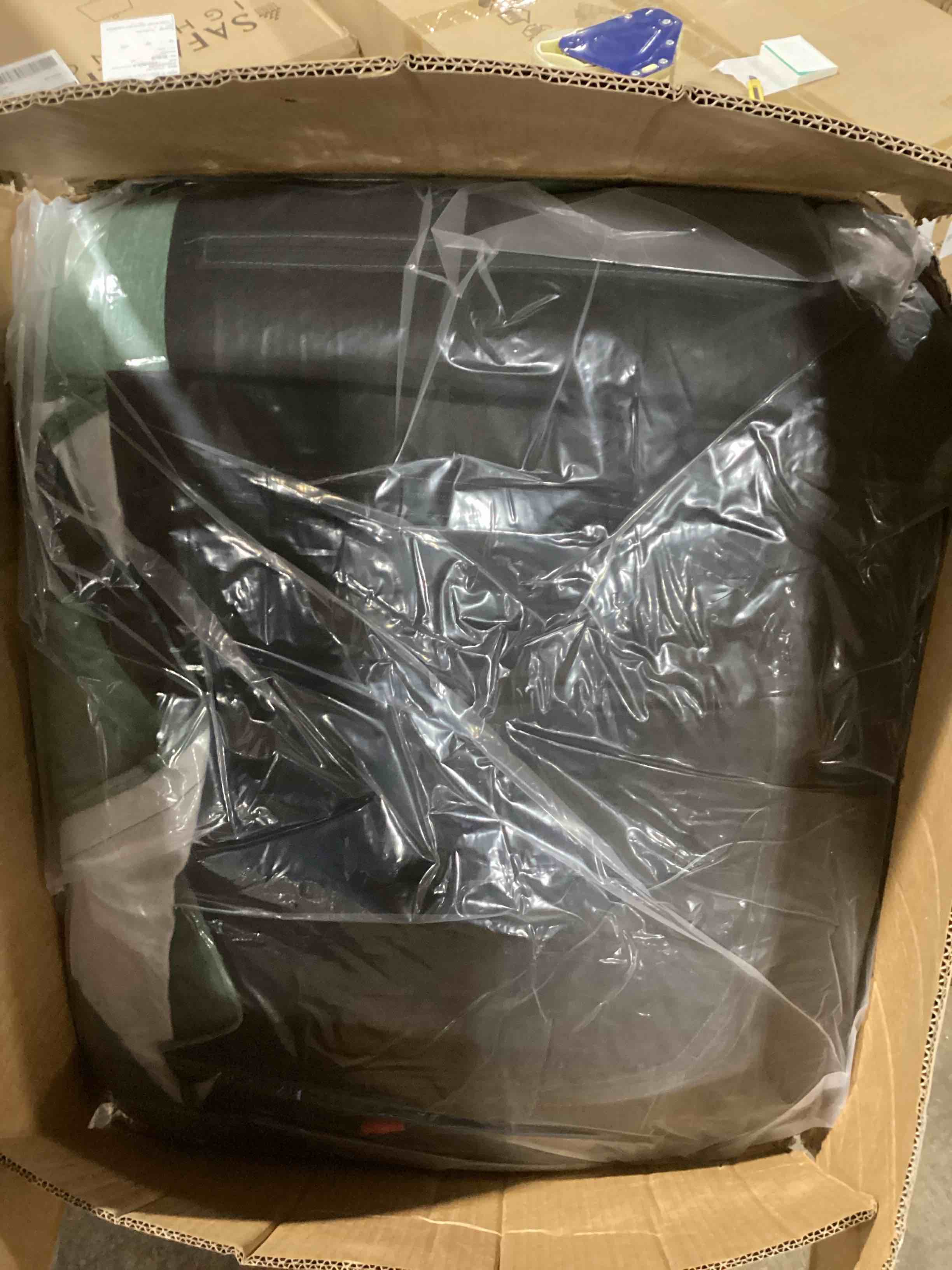 https://s3.amazonaws.com/lotting-images-prod/bidfta/TEA2033053_1738154331237.jpeg