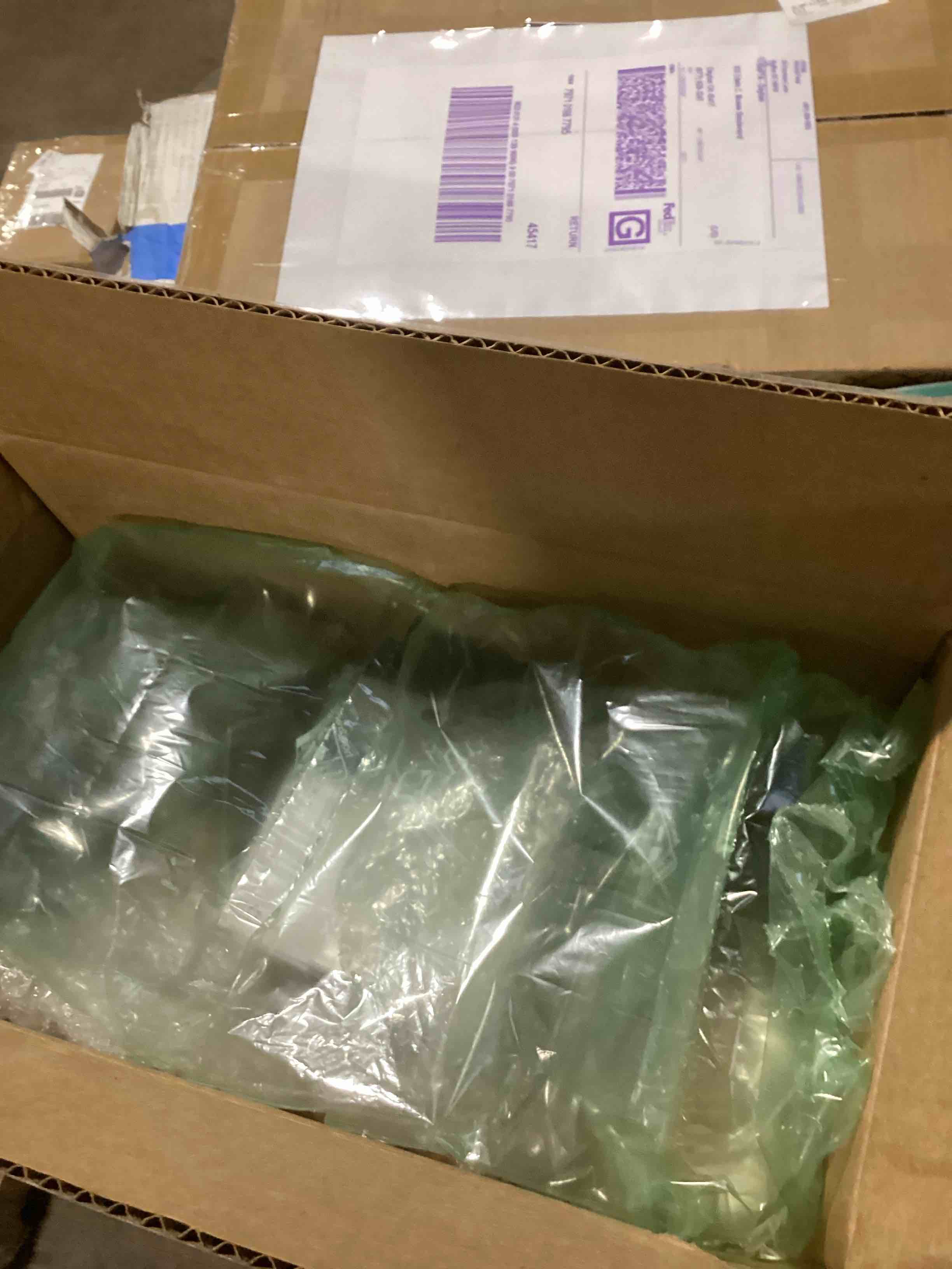 https://s3.amazonaws.com/lotting-images-prod/bidfta/TEA2033058_1738155456187.jpeg