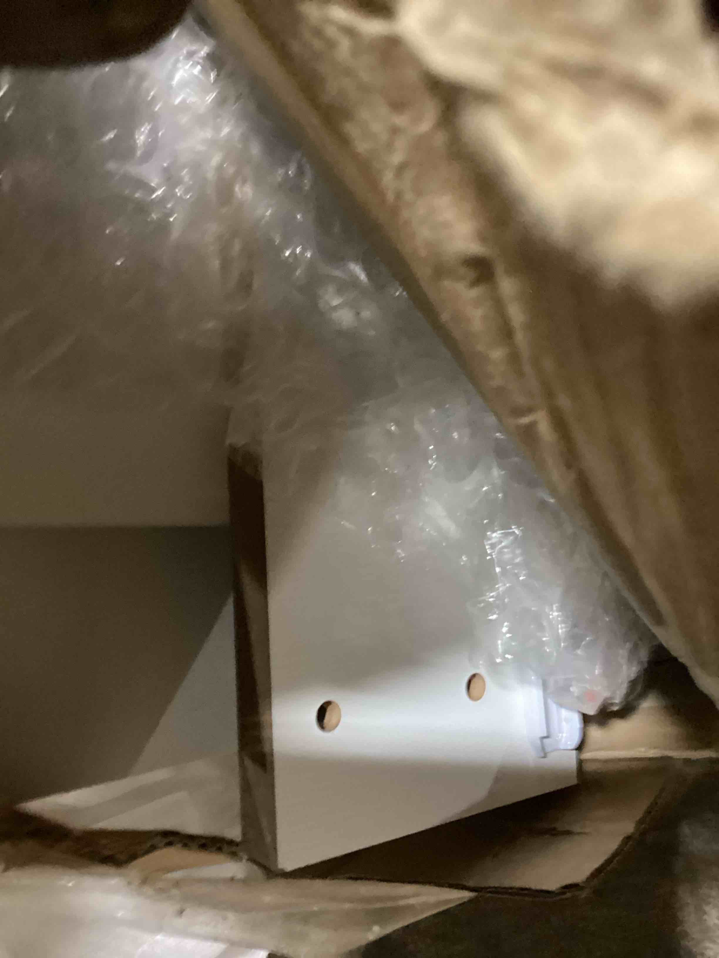 https://s3.amazonaws.com/lotting-images-prod/bidfta/TEA2033106_1738161766585.jpeg