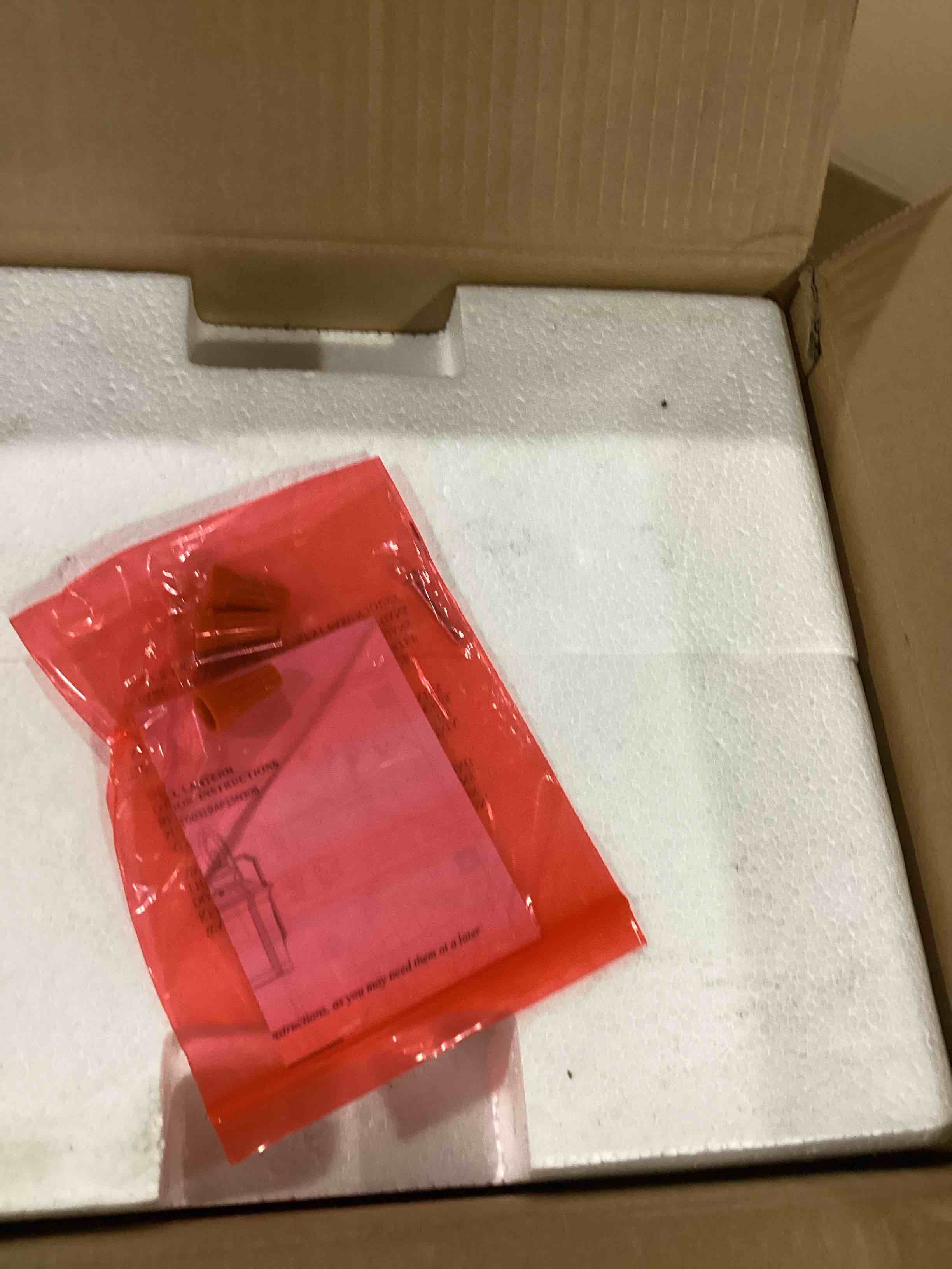 https://s3.amazonaws.com/lotting-images-prod/bidfta/TEA2033139_1738173383418.jpeg