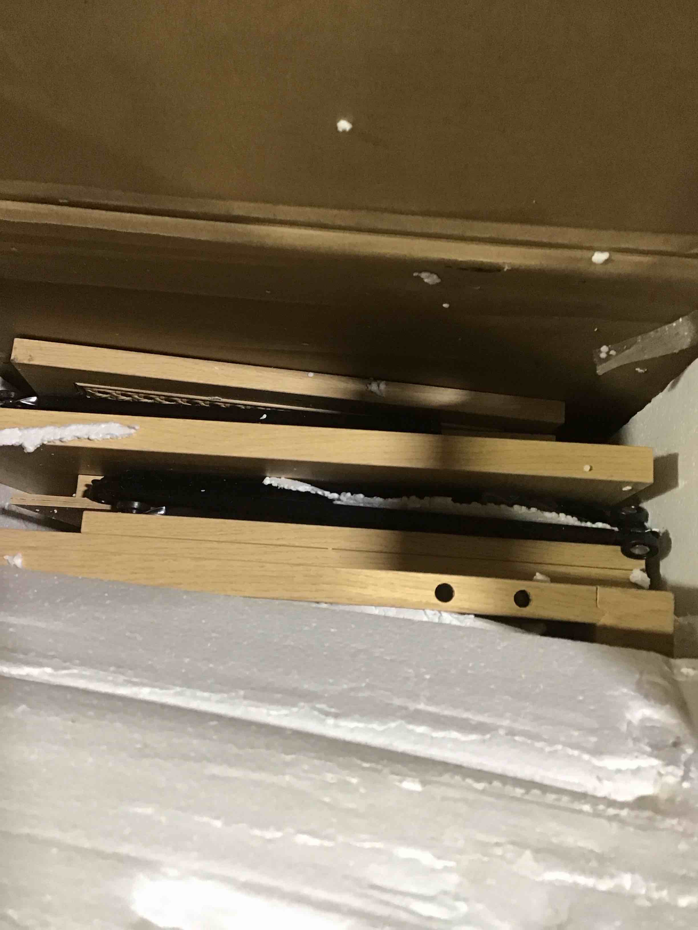 Leclair 31.5'' Accent Cabinet, Sideboard with Adjustable Shelves