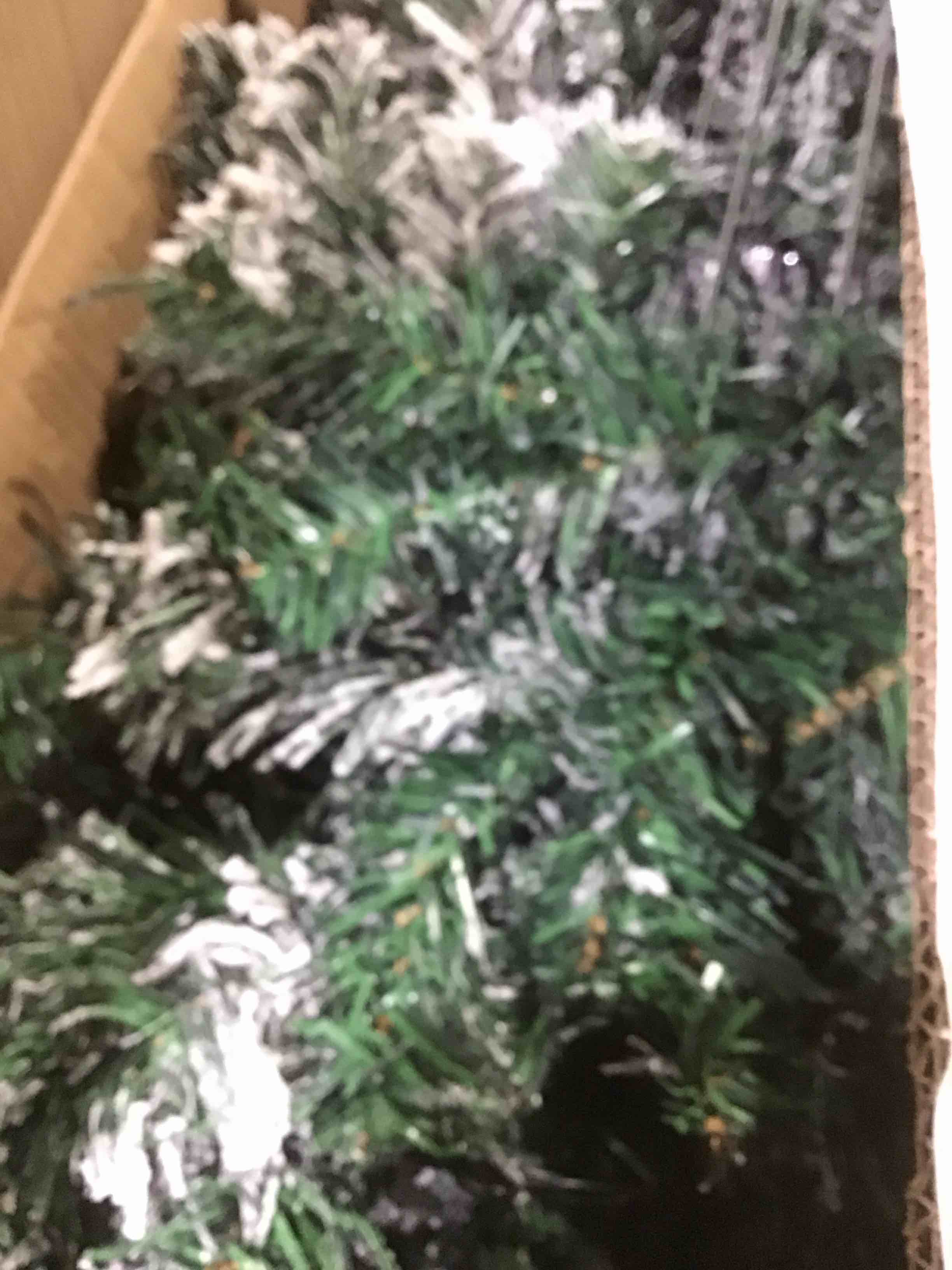 7 Ft. Flocked Green Artificial Christmas Tree With 400 LED Lights