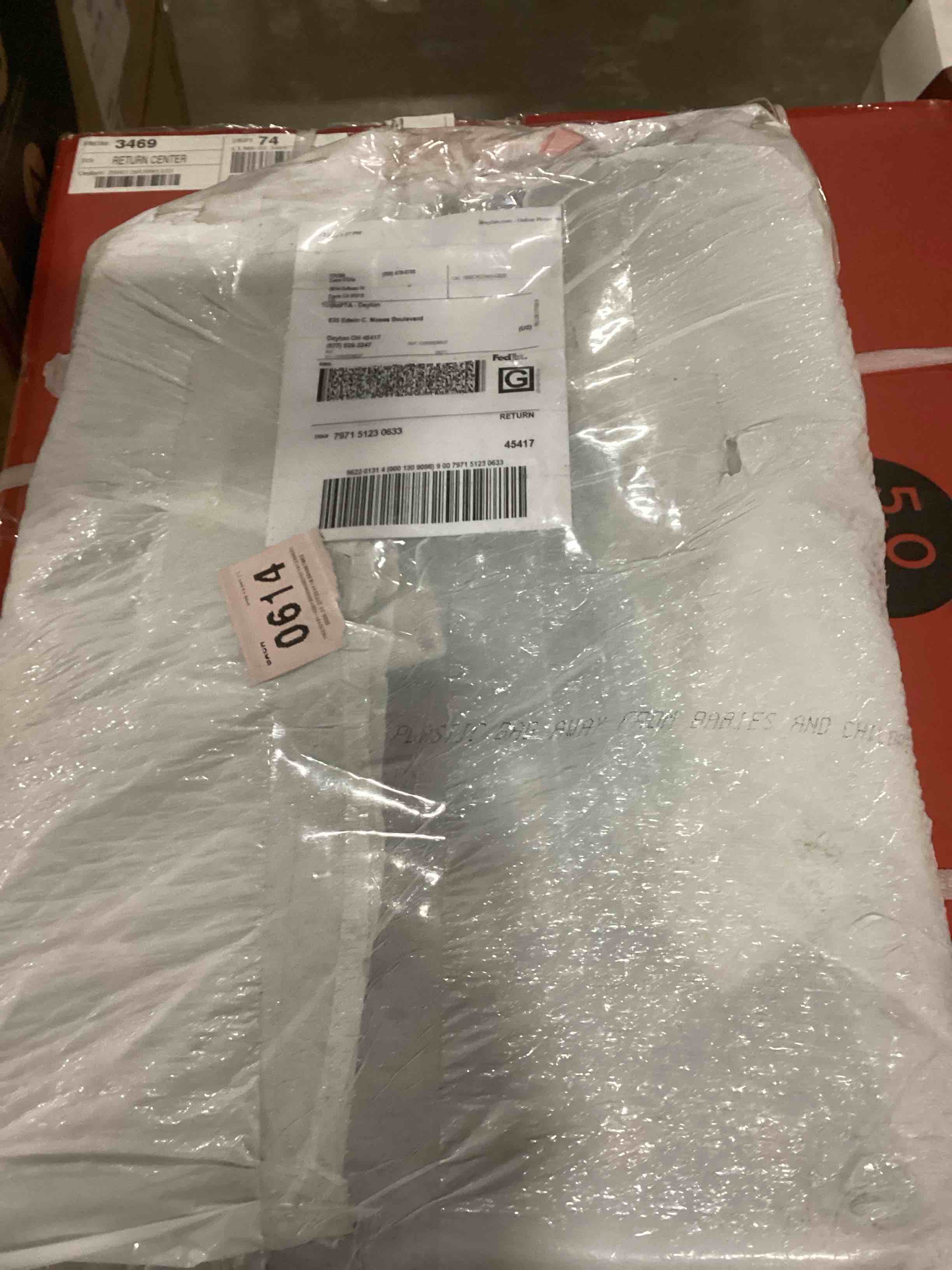 https://s3.amazonaws.com/lotting-images-prod/bidfta/TEA2034192_1738938056766.jpeg