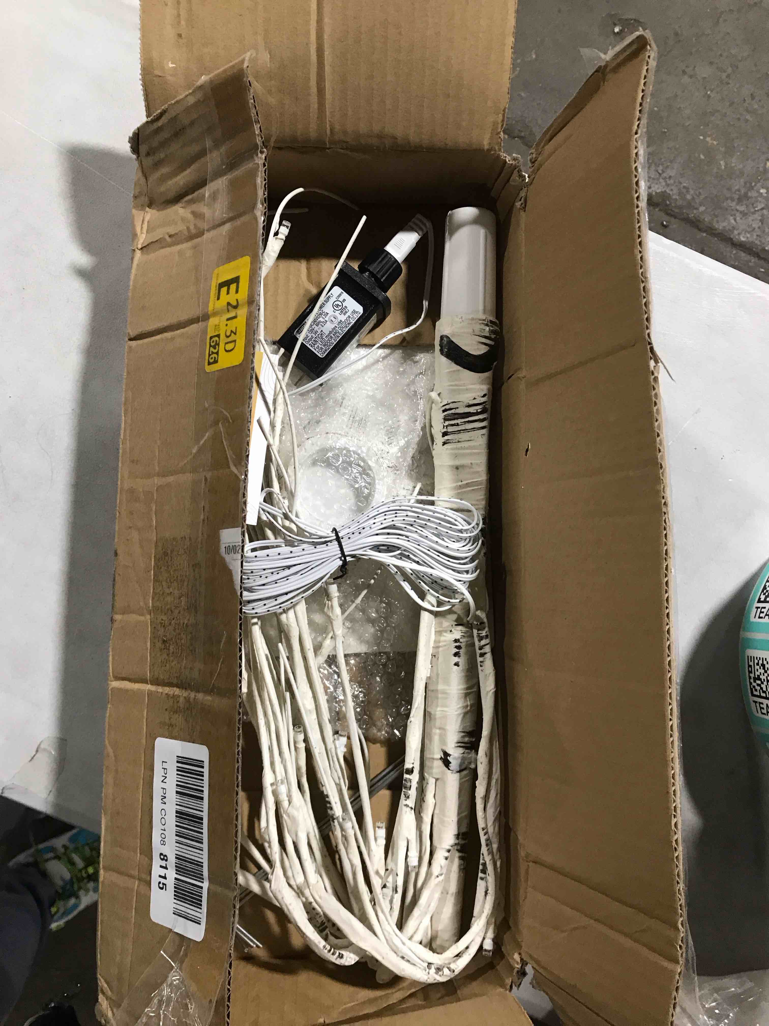 https://s3.amazonaws.com/lotting-images-prod/bidfta/TEA2035385_1738153017429.jpeg