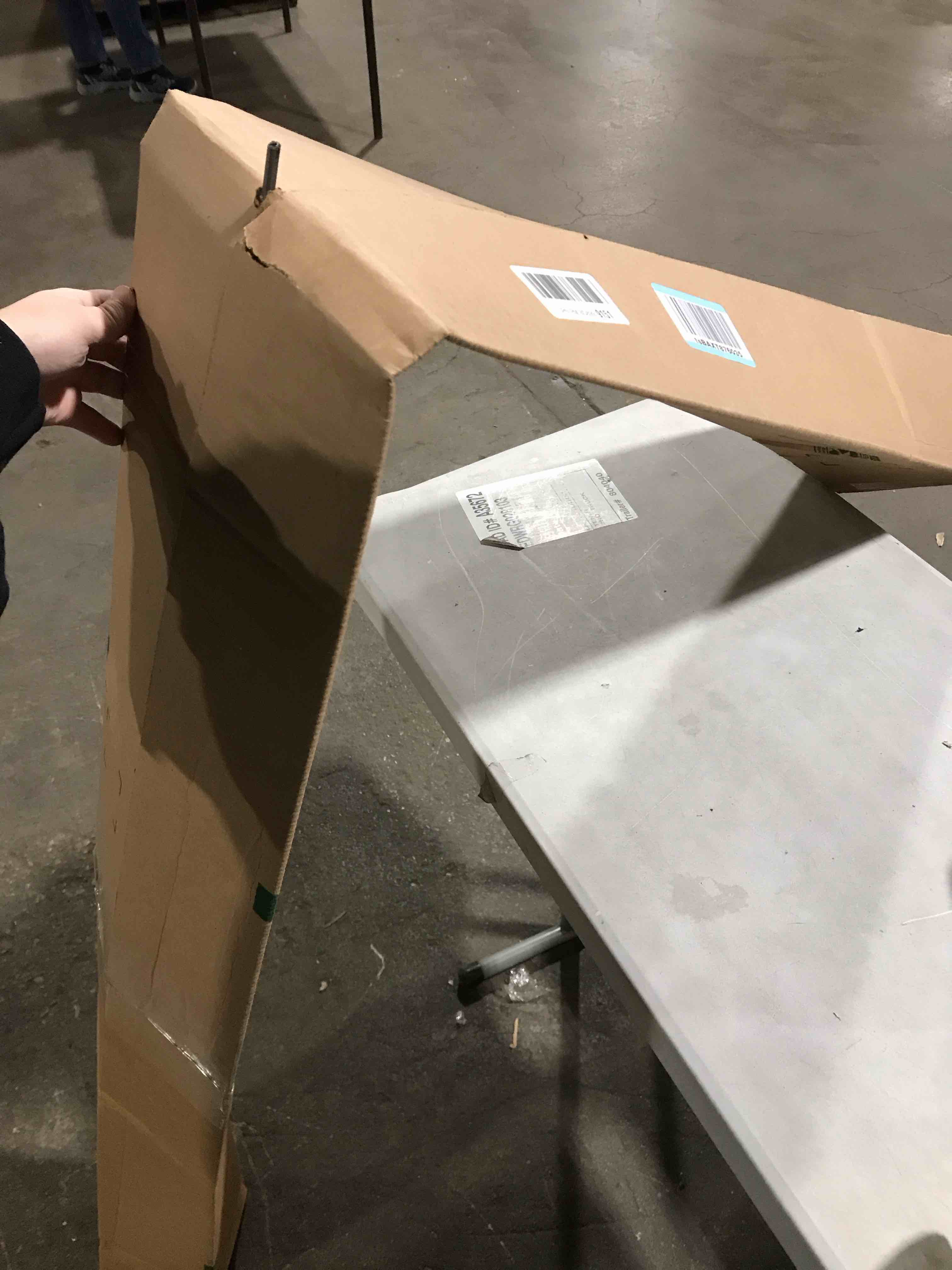 https://s3.amazonaws.com/lotting-images-prod/bidfta/TEA2035428_1738162656925.jpeg