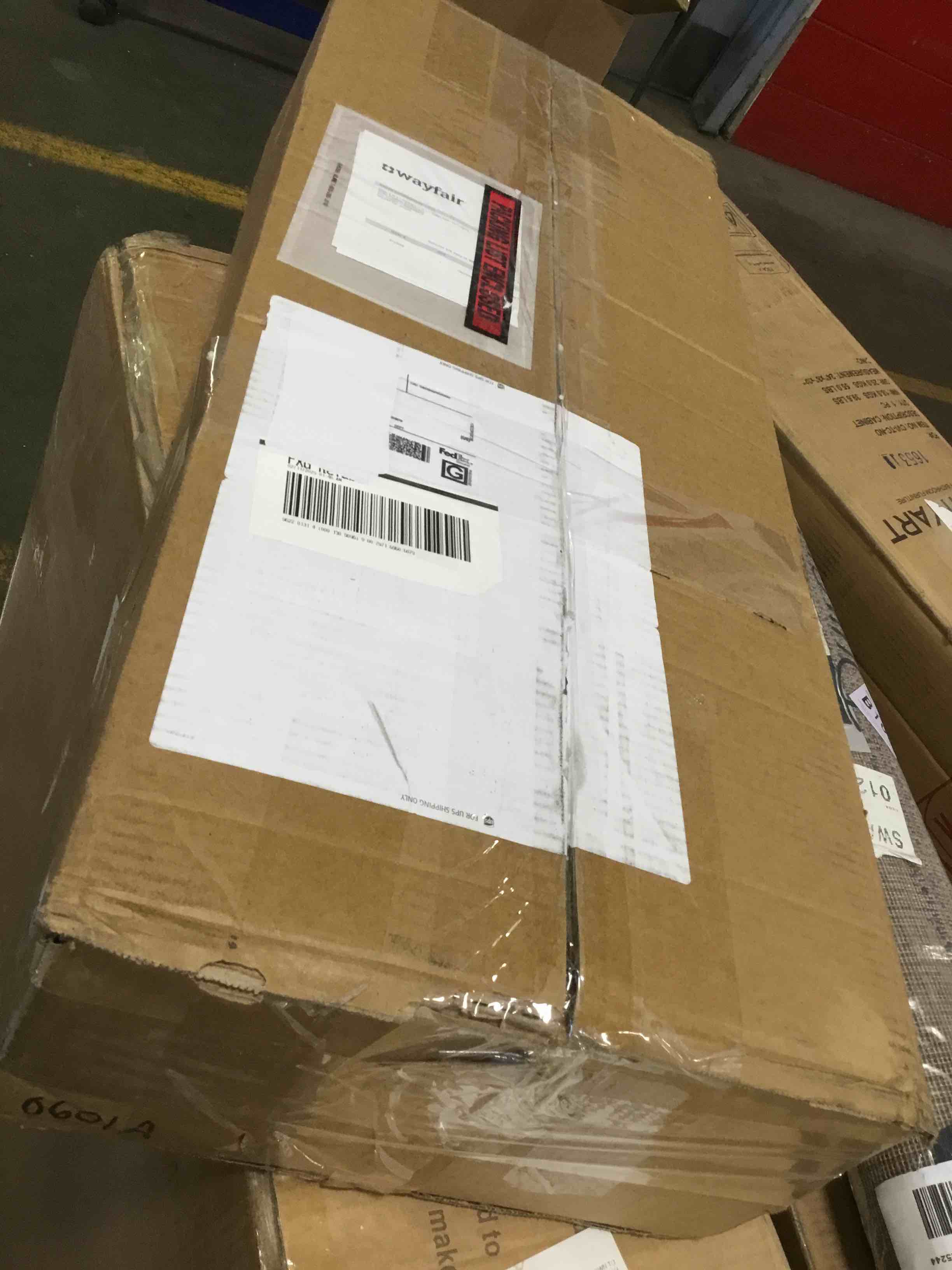 https://s3.amazonaws.com/lotting-images-prod/bidfta/TEA2038602_1739803226818.jpeg