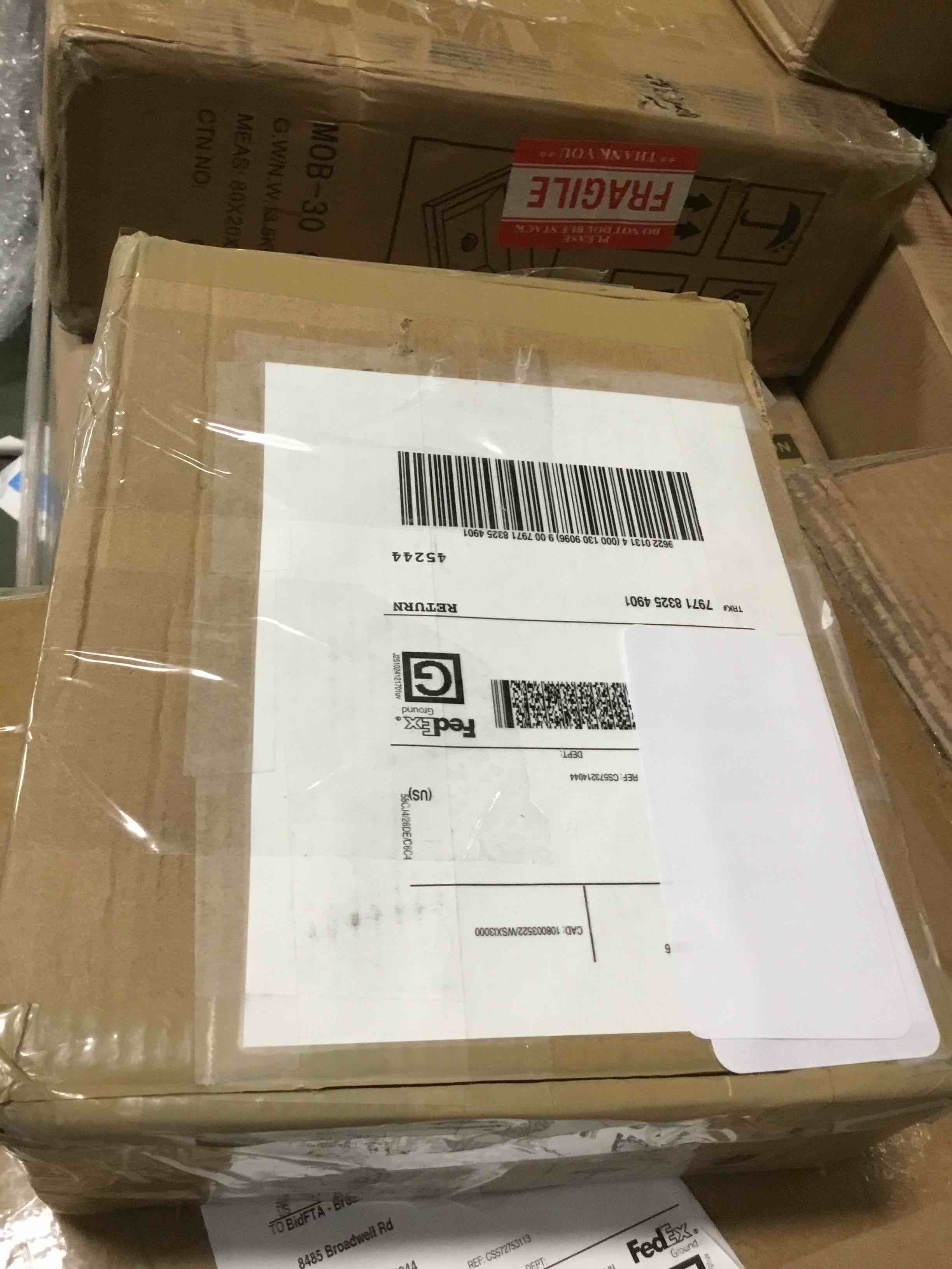https://s3.amazonaws.com/lotting-images-prod/bidfta/TEA2038986_1740413100248.jpeg