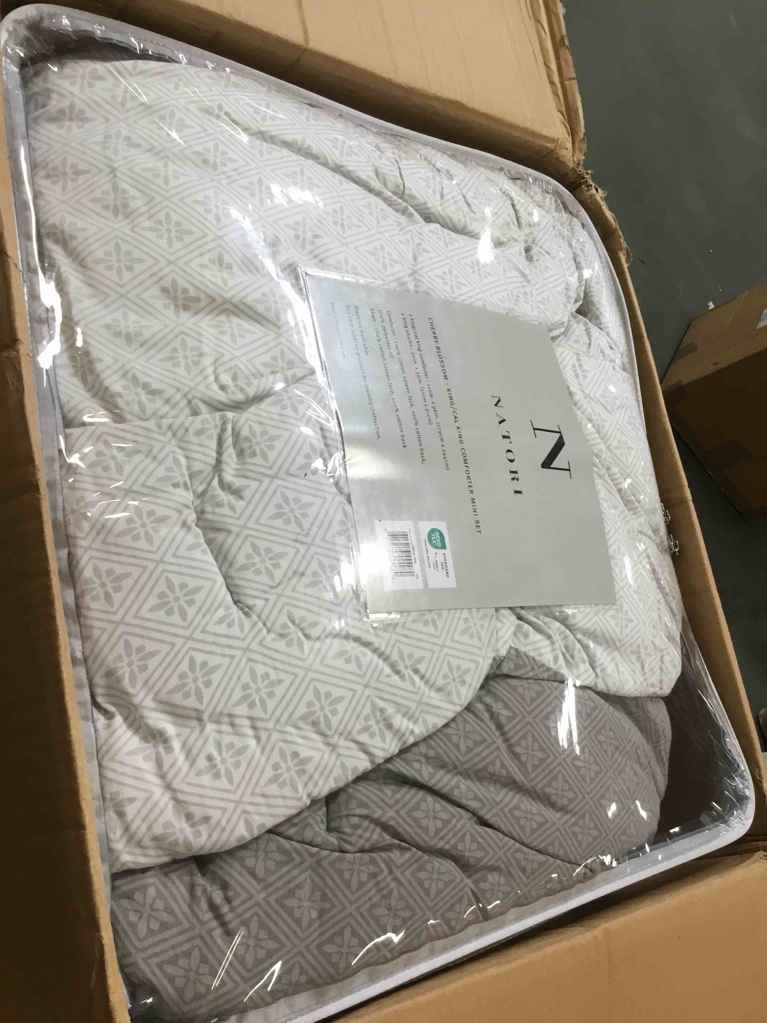 https://s3.amazonaws.com/lotting-images-prod/bidfta/TEA2040432_1745004903195.jpeg
