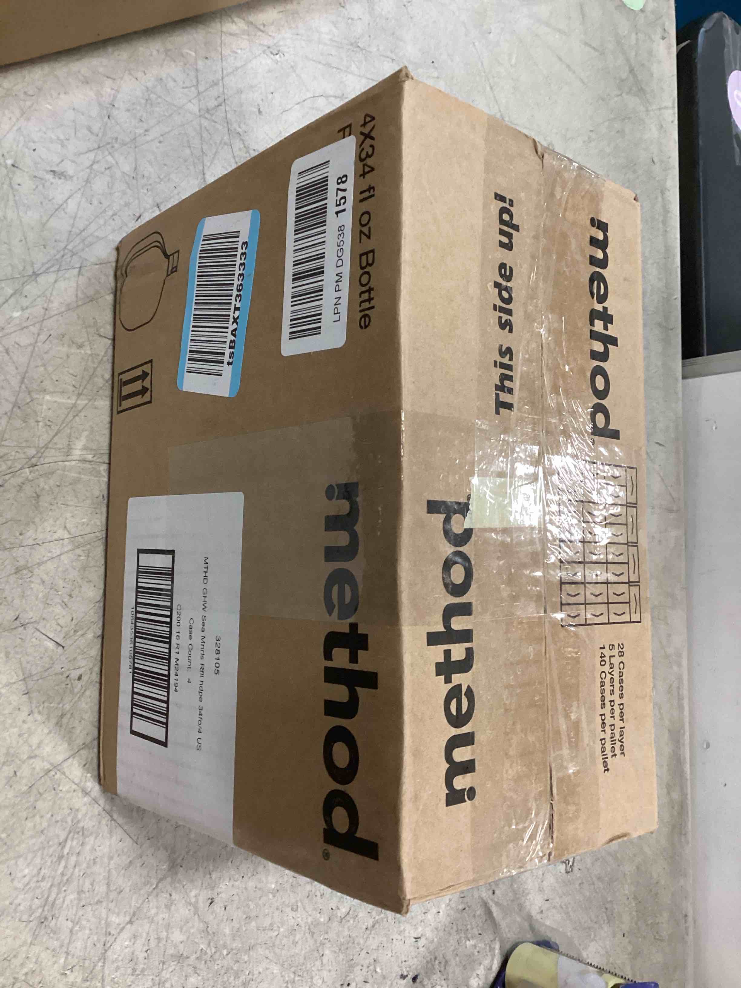 https://s3.amazonaws.com/lotting-images-prod/bidfta/TEA2041042_1738677453456.jpeg