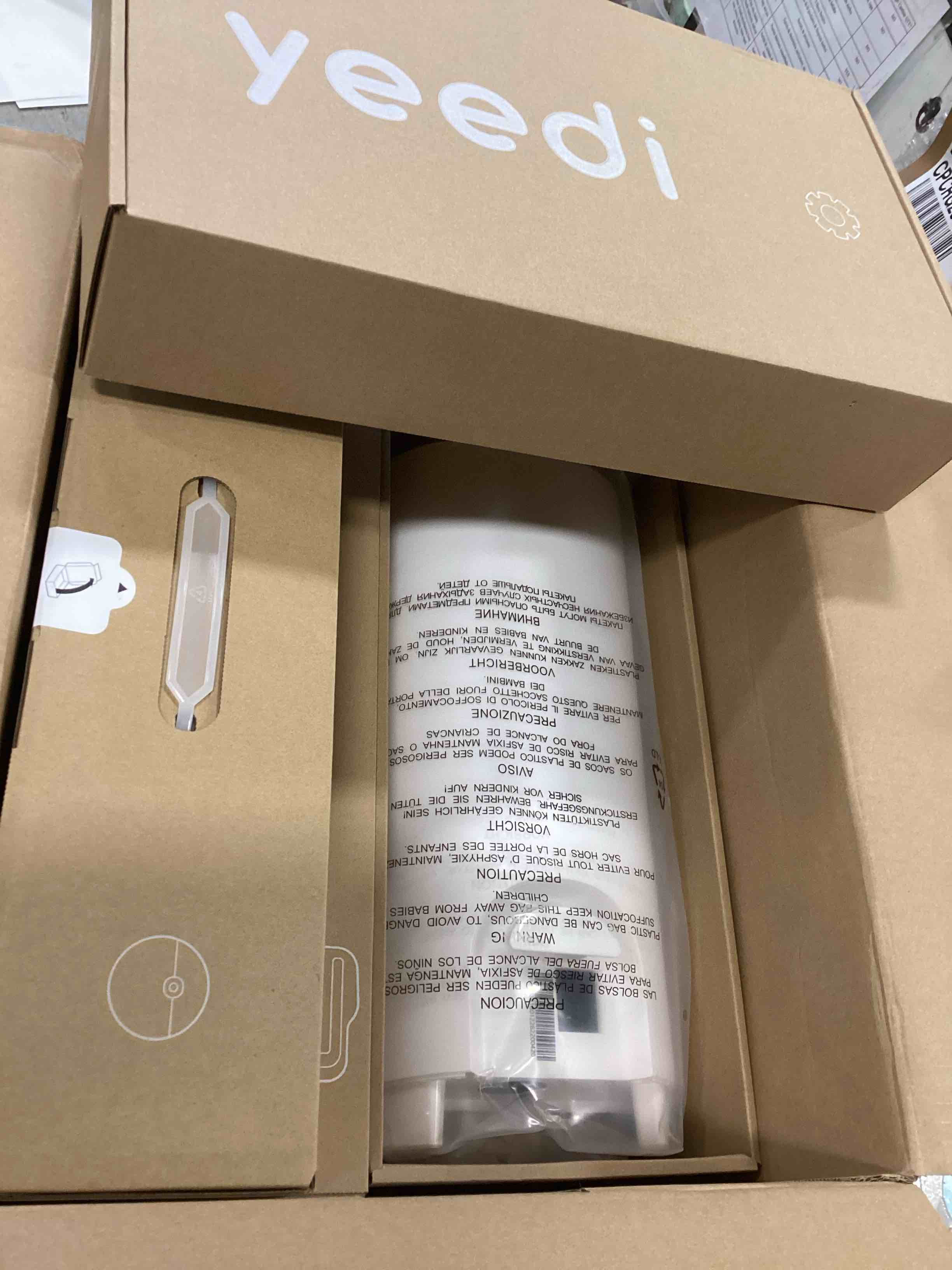https://s3.amazonaws.com/lotting-images-prod/bidfta/TEA2041420_1738774298339.jpeg