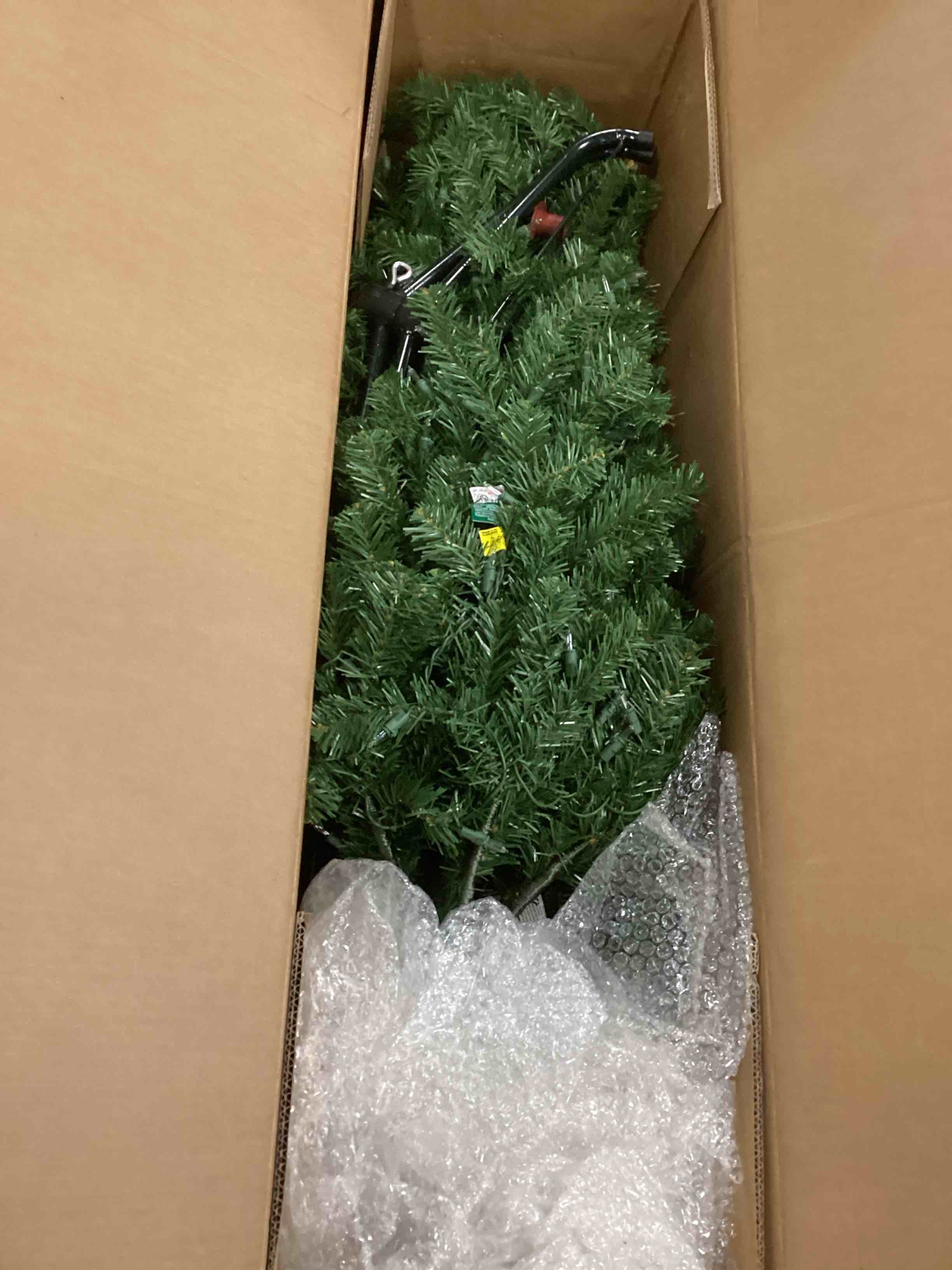 https://s3.amazonaws.com/lotting-images-prod/bidfta/TEA2041847_1738873790535.jpeg