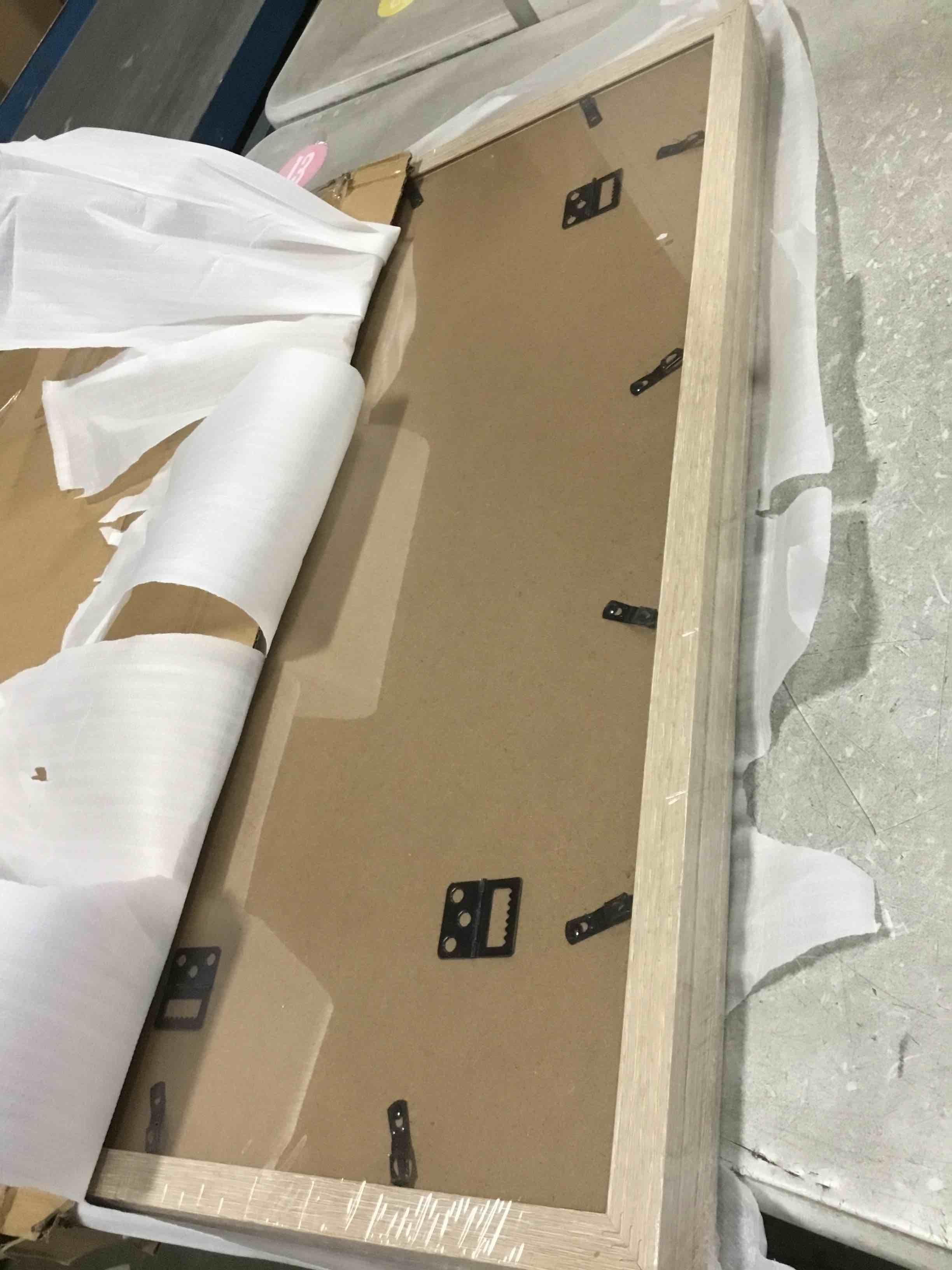 https://s3.amazonaws.com/lotting-images-prod/bidfta/TEA2041908_1739196694592.jpeg