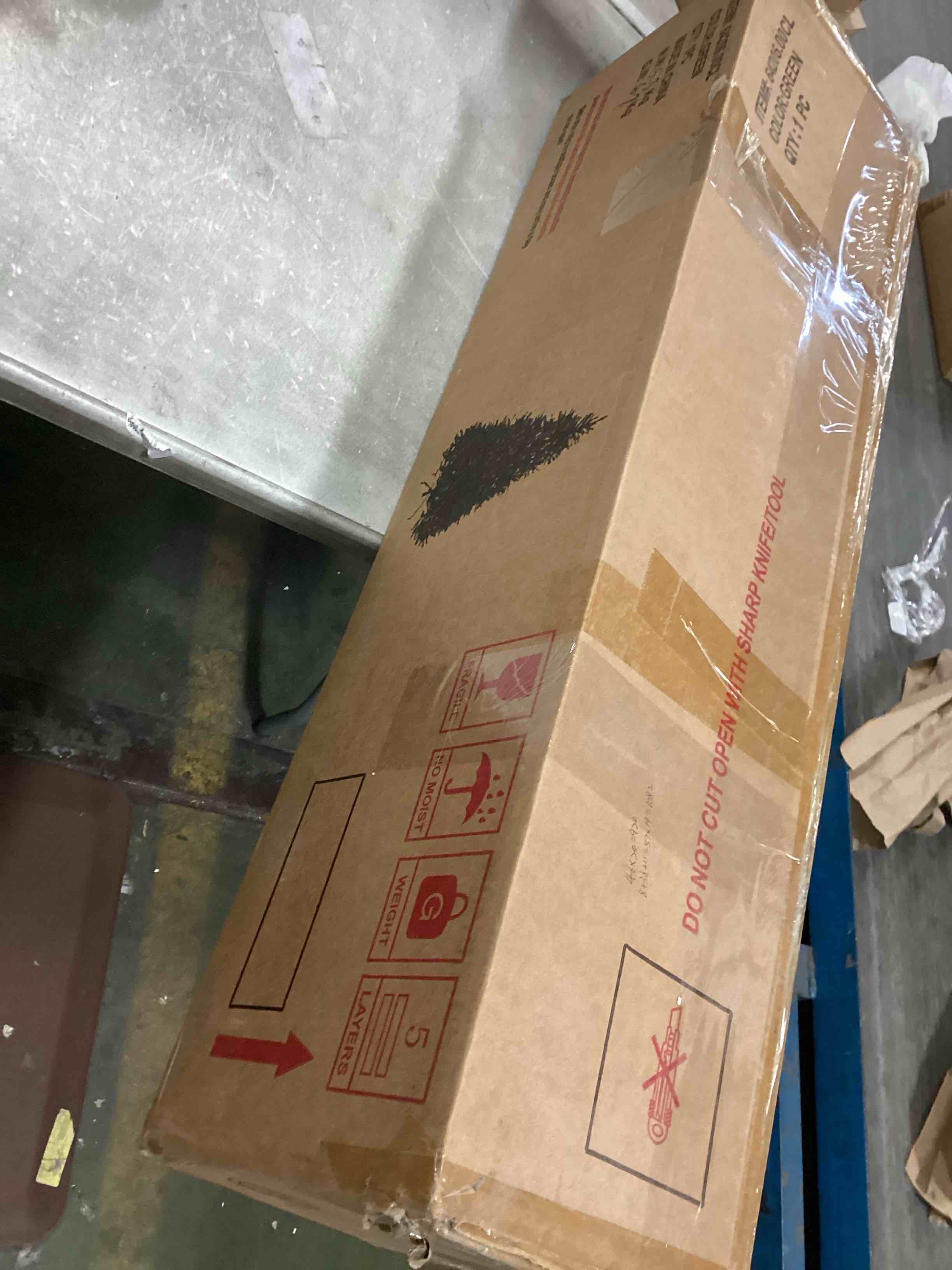 https://s3.amazonaws.com/lotting-images-prod/bidfta/TEA2042324_1739300896219.jpeg