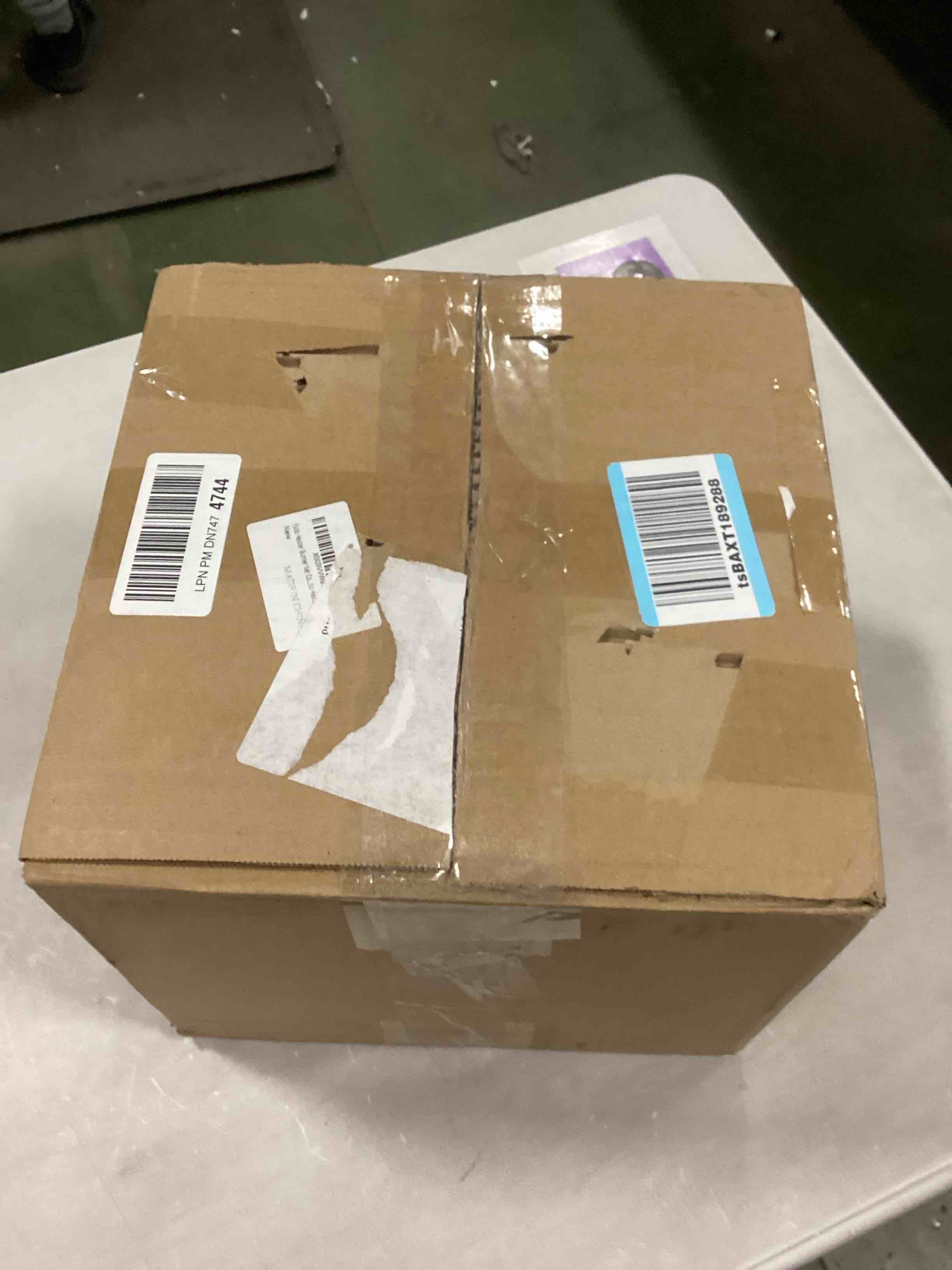 https://s3.amazonaws.com/lotting-images-prod/bidfta/TEA2044280_1739298788667.jpeg
