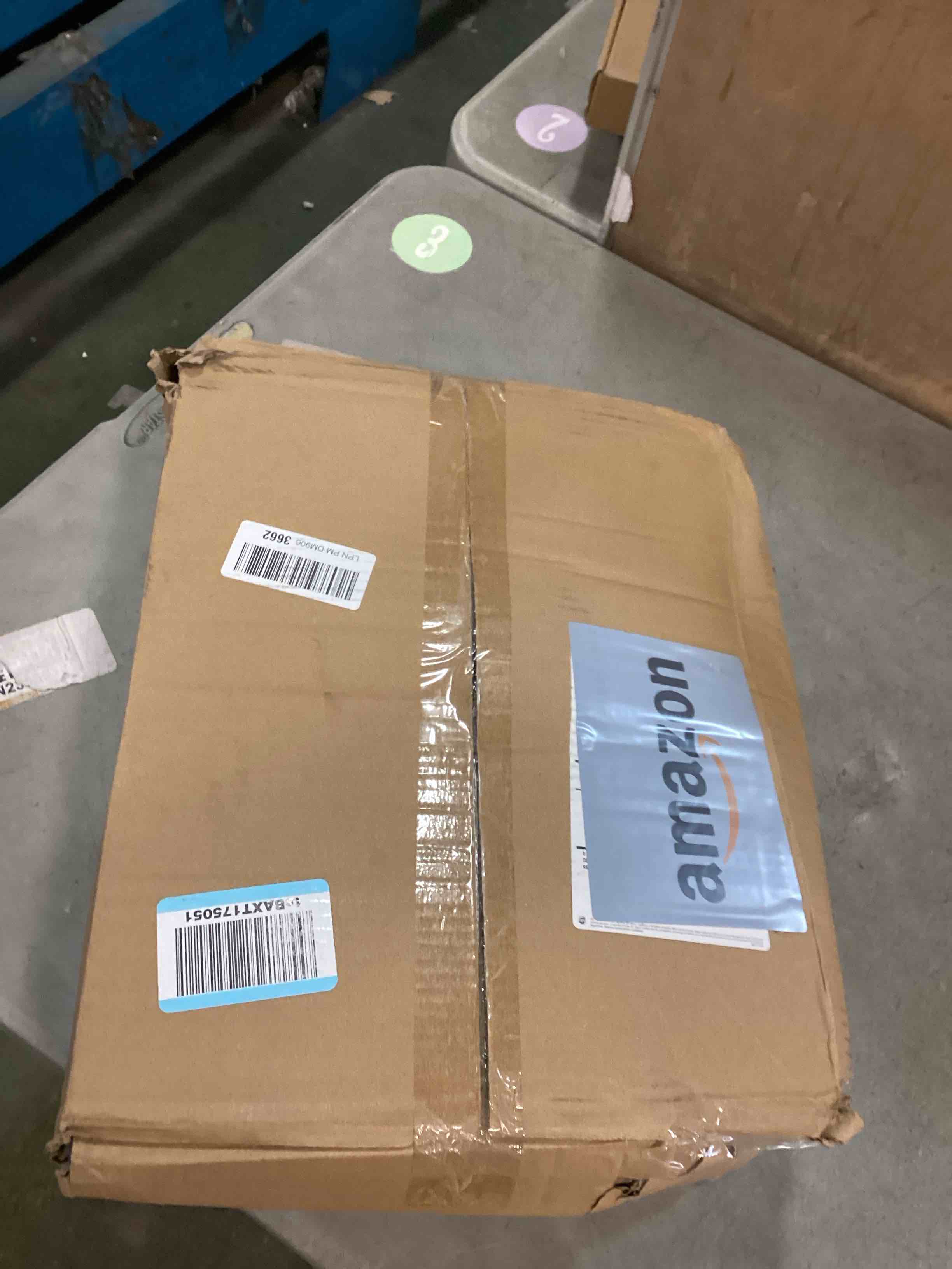 https://s3.amazonaws.com/lotting-images-prod/bidfta/TEA2044494_1739379093527.jpeg