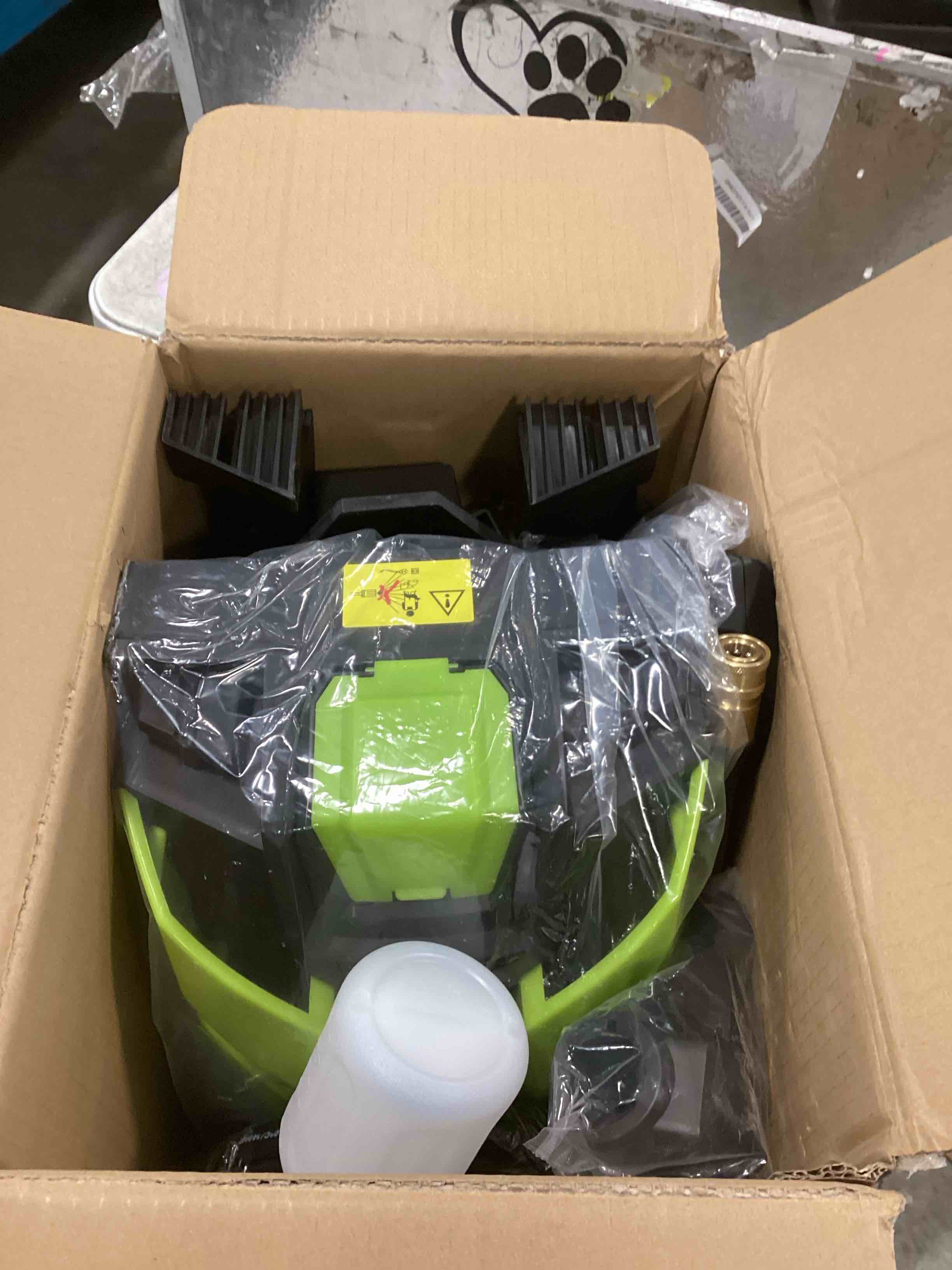 https://s3.amazonaws.com/lotting-images-prod/bidfta/TEA2045259_1739884477760.jpeg