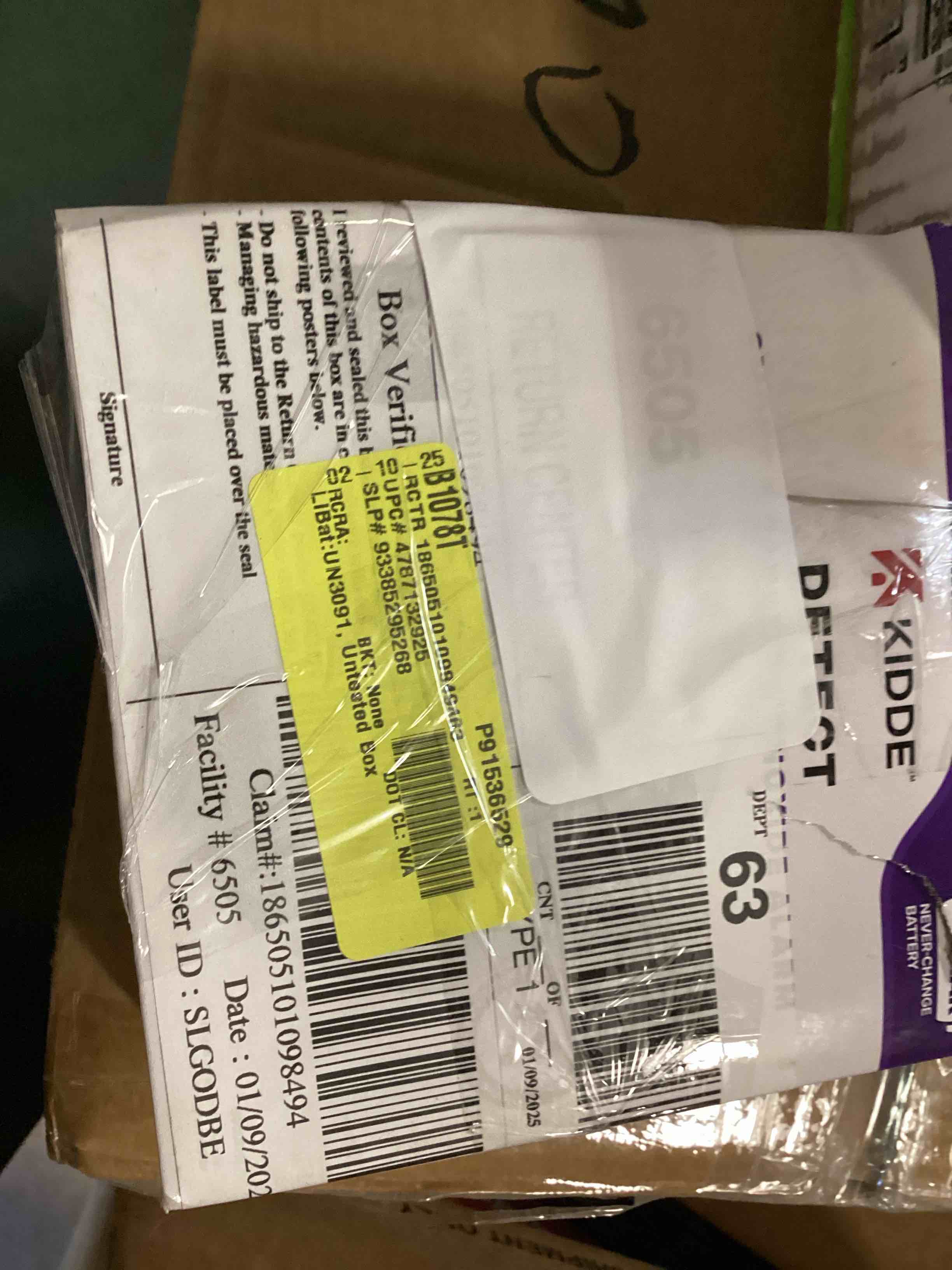 https://s3.amazonaws.com/lotting-images-prod/bidfta/TEA2045942_1740517666335.jpeg
