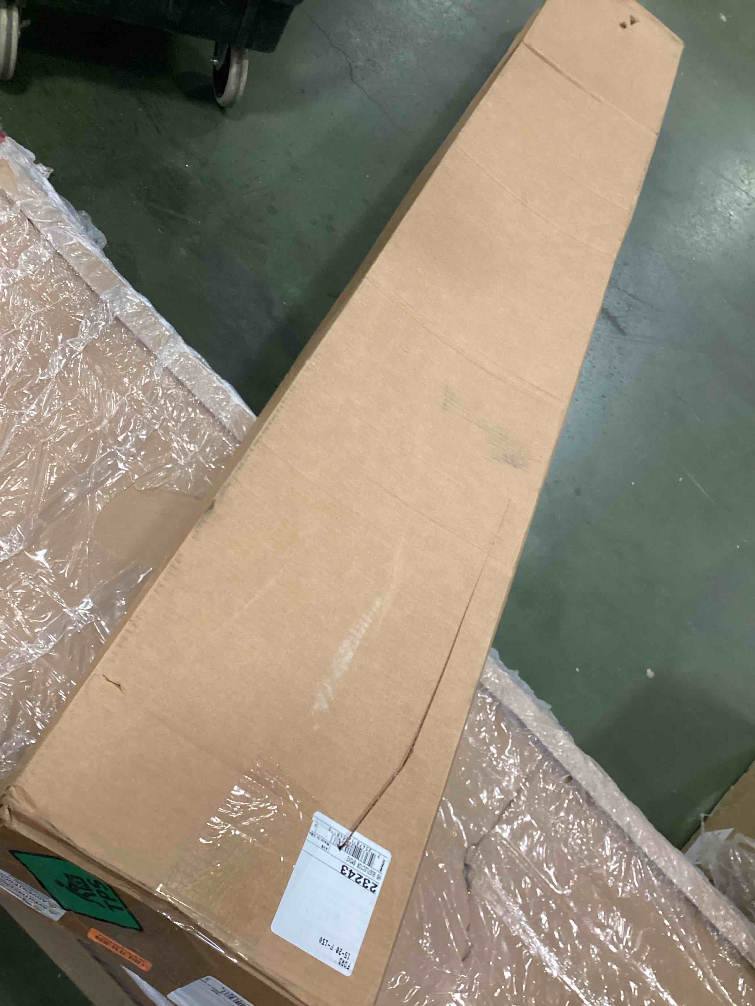 https://s3.amazonaws.com/lotting-images-prod/bidfta/TEA2046080_1740604008799.jpeg