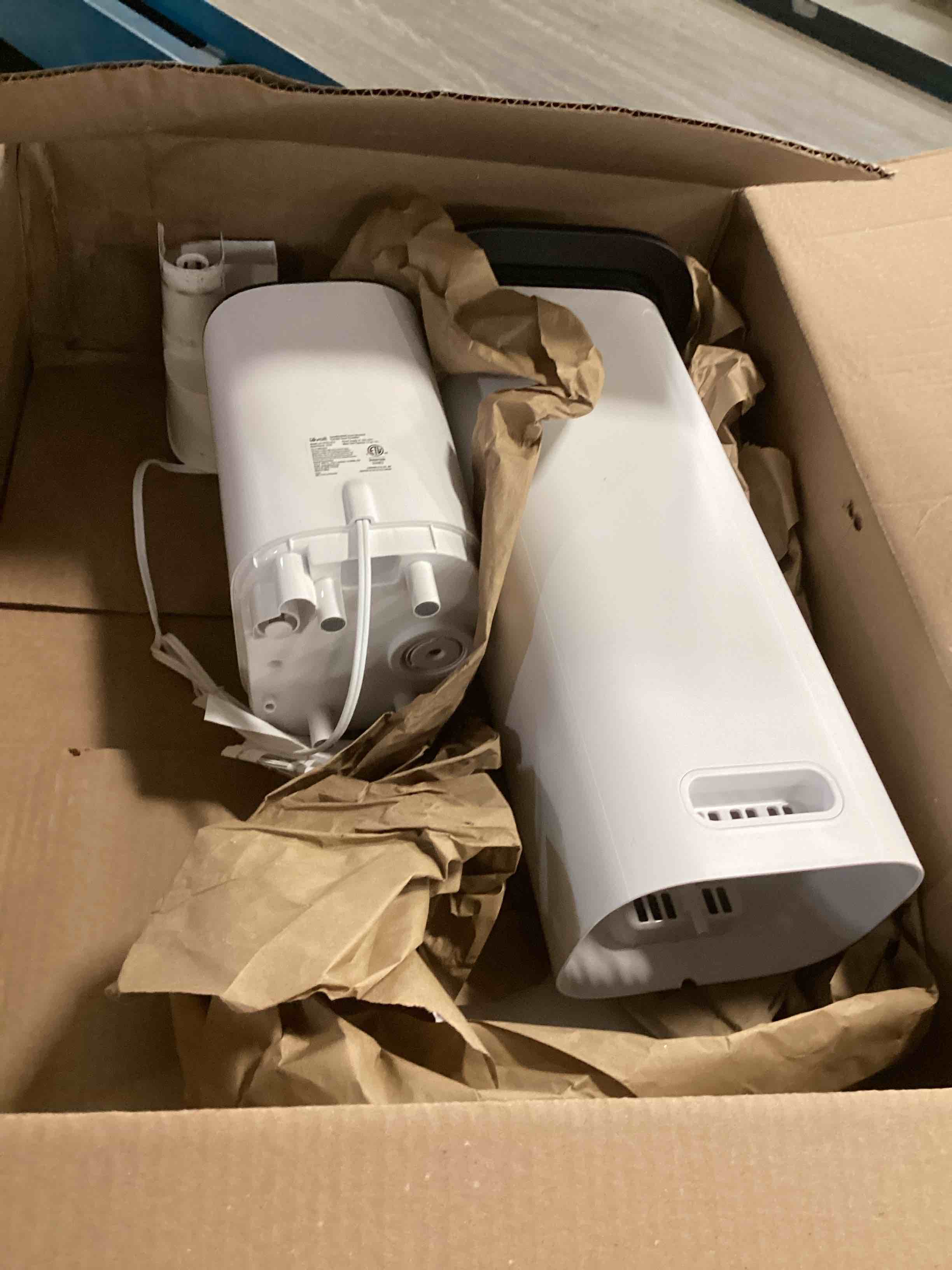https://s3.amazonaws.com/lotting-images-prod/bidfta/TEA2047113_1740500494409.jpeg