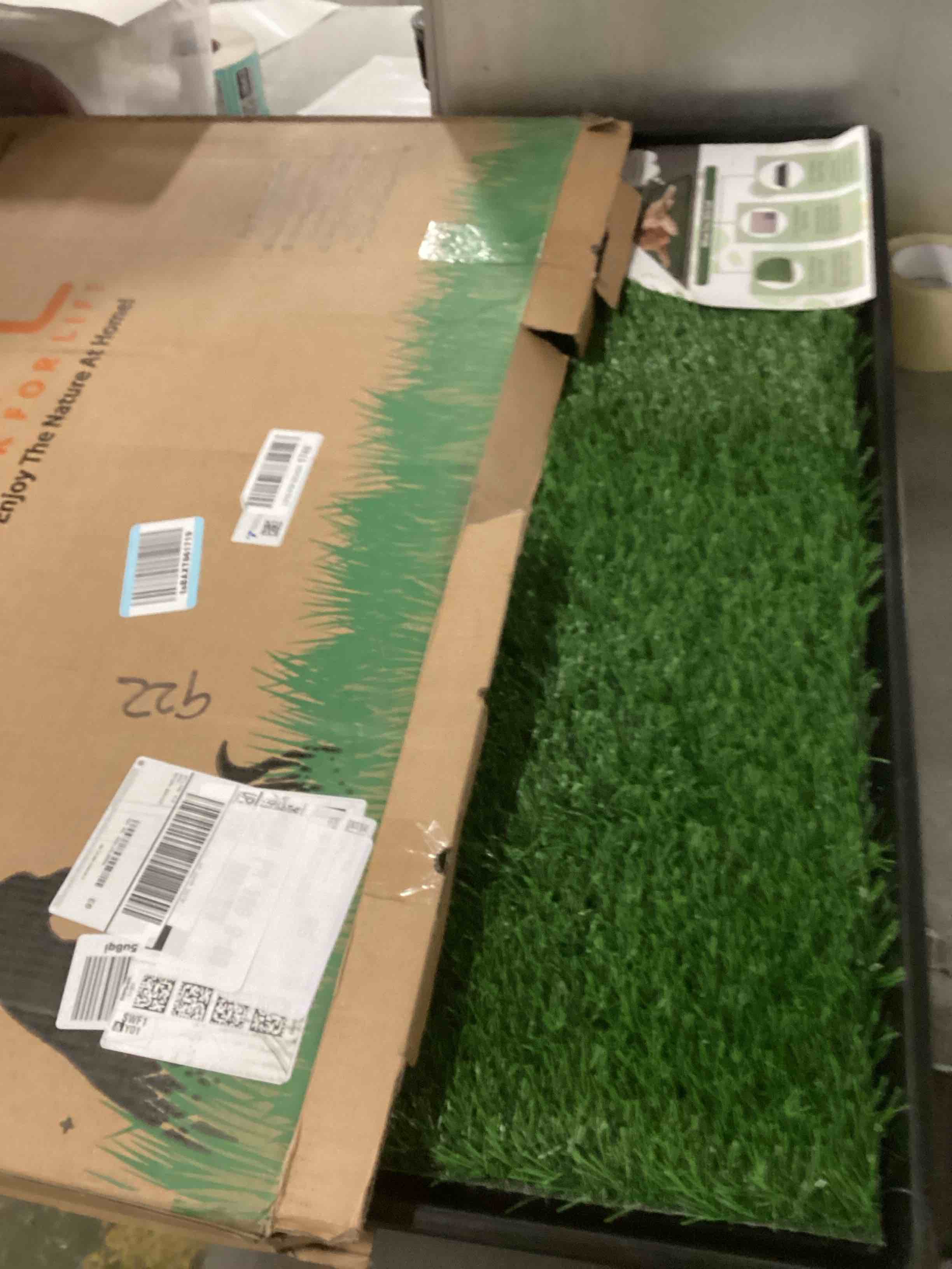 https://s3.amazonaws.com/lotting-images-prod/bidfta/TEA2047221_1740576952762.jpeg