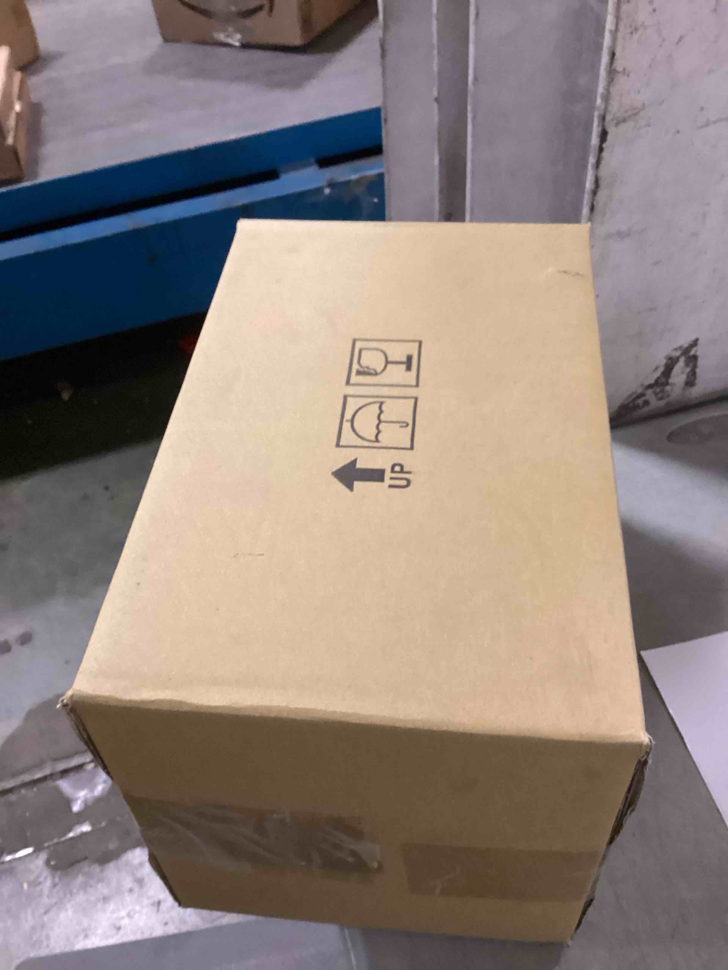https://s3.amazonaws.com/lotting-images-prod/bidfta/TEA2047434_1740602383315.jpeg