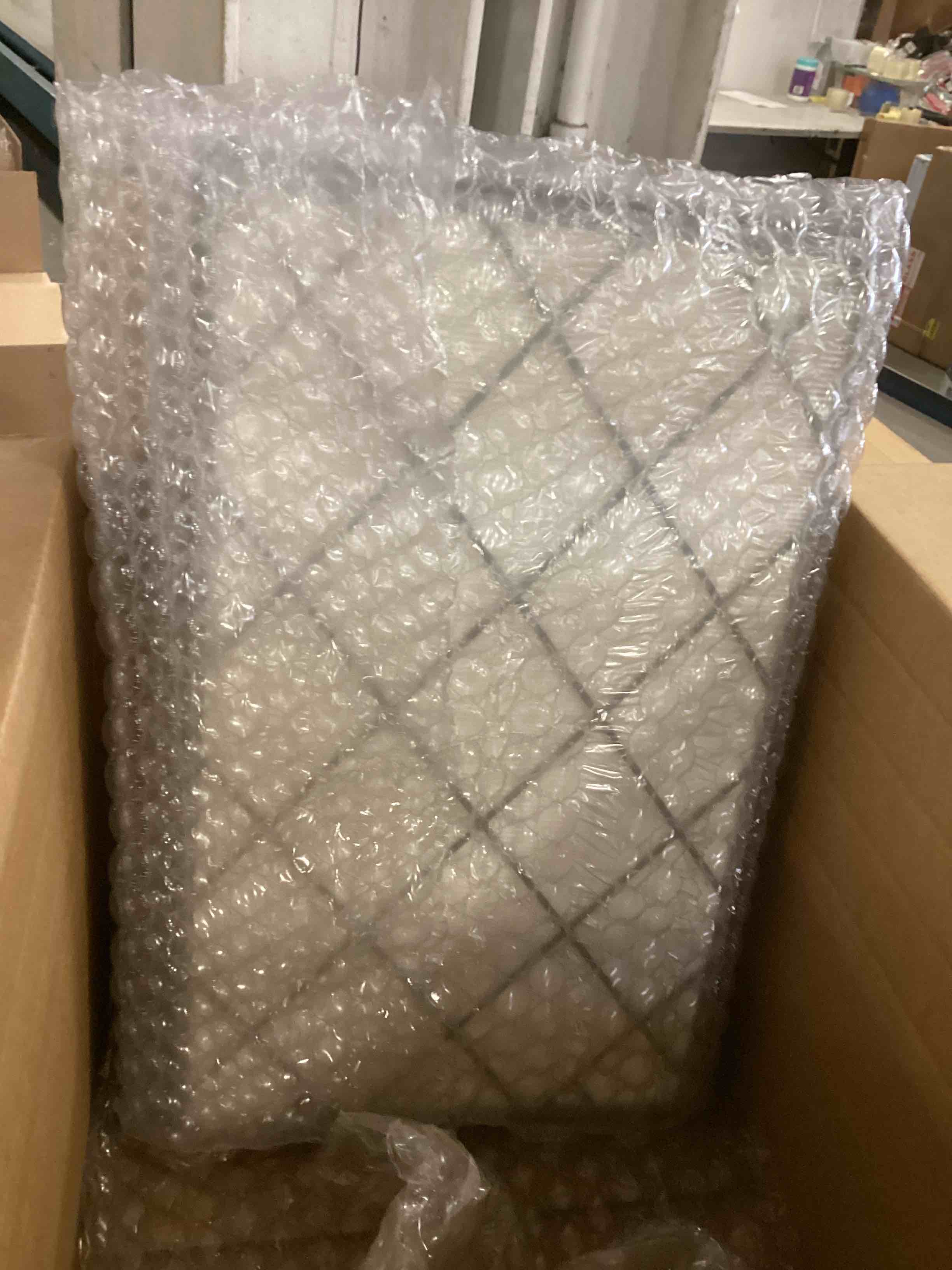 https://s3.amazonaws.com/lotting-images-prod/bidfta/TEA2047661_1740683733649.jpeg
