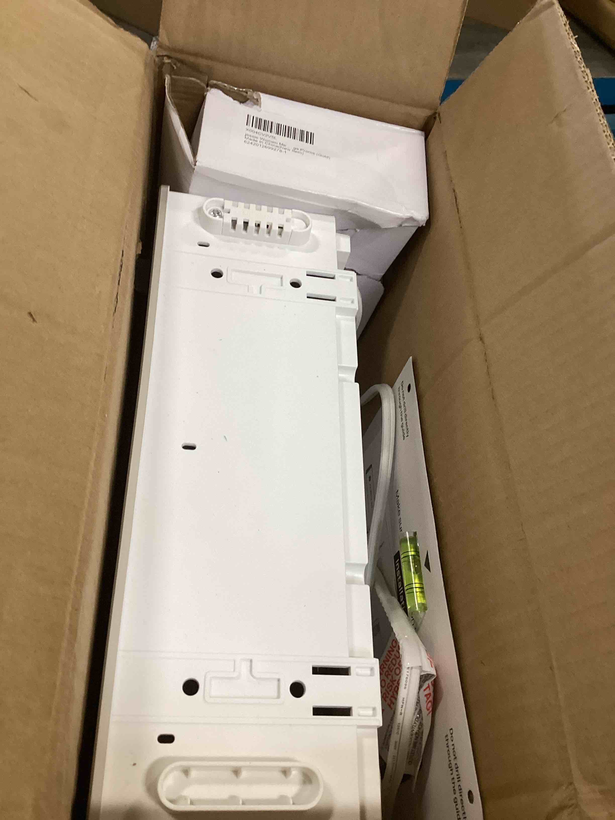 https://s3.amazonaws.com/lotting-images-prod/bidfta/TEA2047851_1741099641218.jpeg
