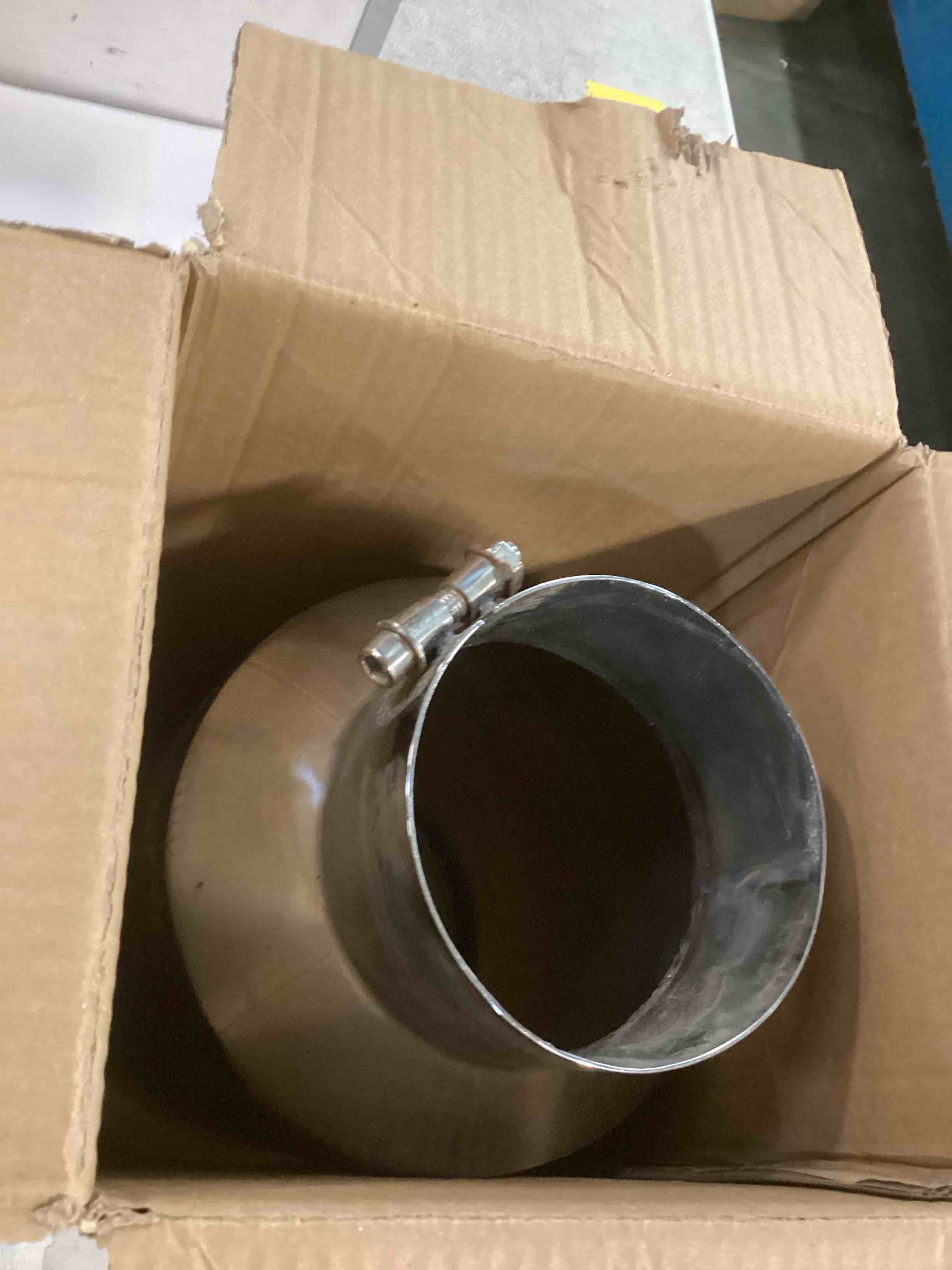 https://s3.amazonaws.com/lotting-images-prod/bidfta/TEA2048883_1741697507865.jpeg