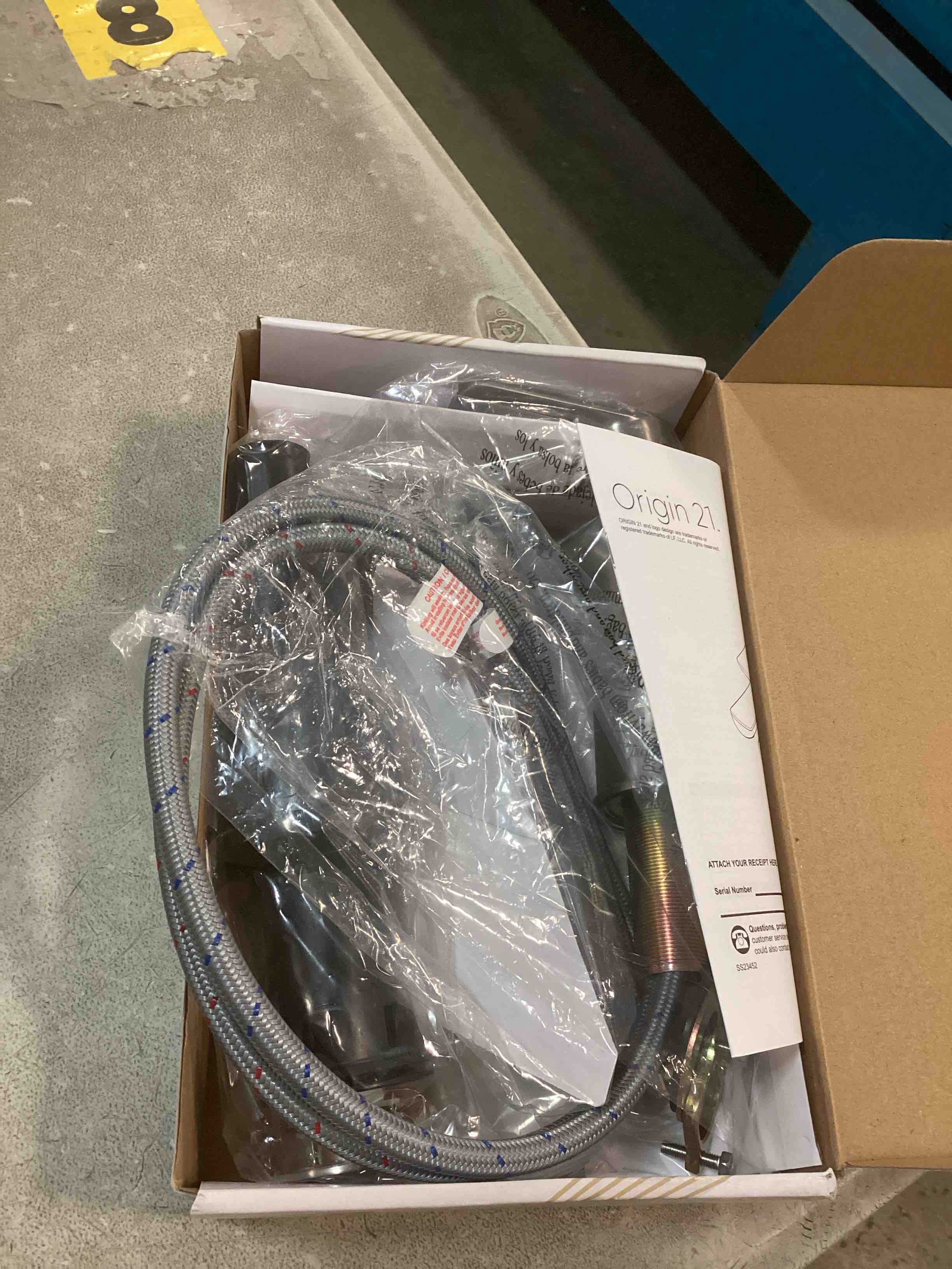 https://s3.amazonaws.com/lotting-images-prod/bidfta/TEA2049894_1742223661950.jpeg
