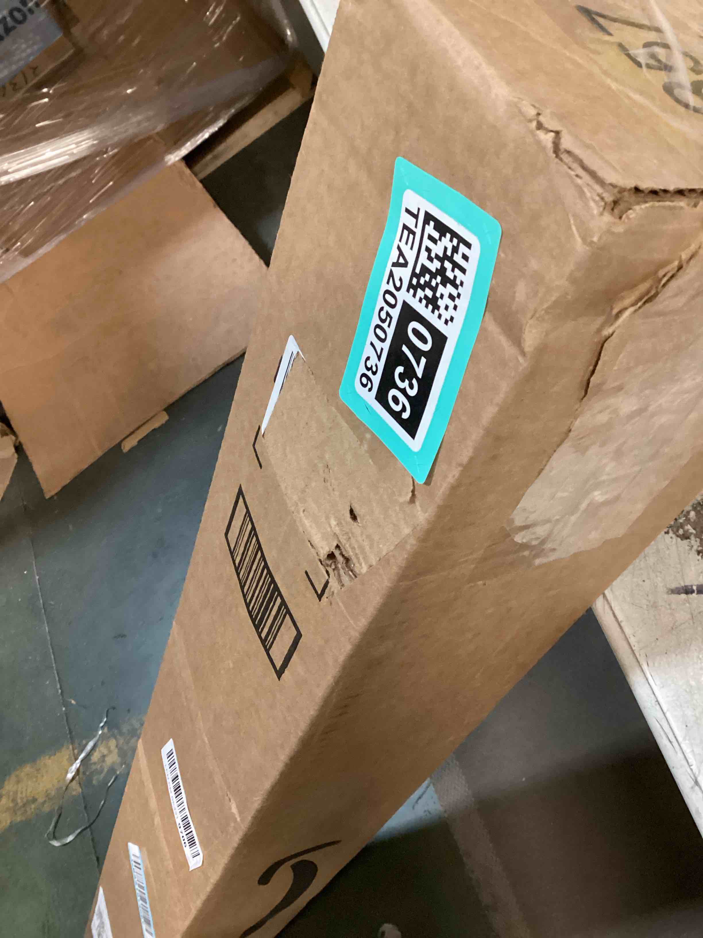 https://s3.amazonaws.com/lotting-images-prod/bidfta/TEA2050736_1739457964643.jpeg