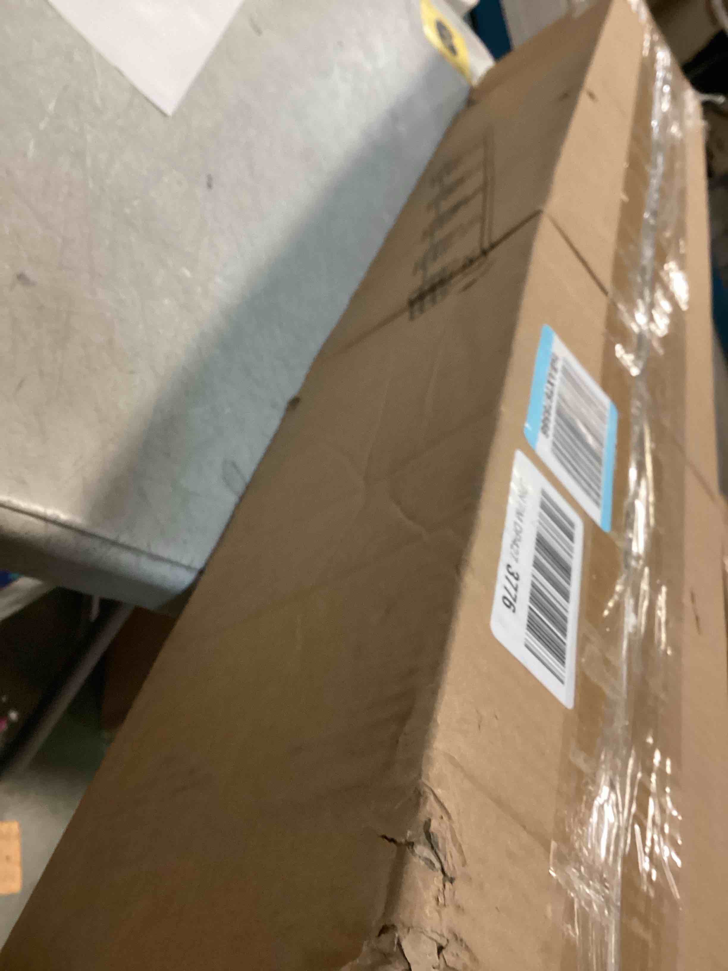https://s3.amazonaws.com/lotting-images-prod/bidfta/TEA2050761_1739460289343.jpeg