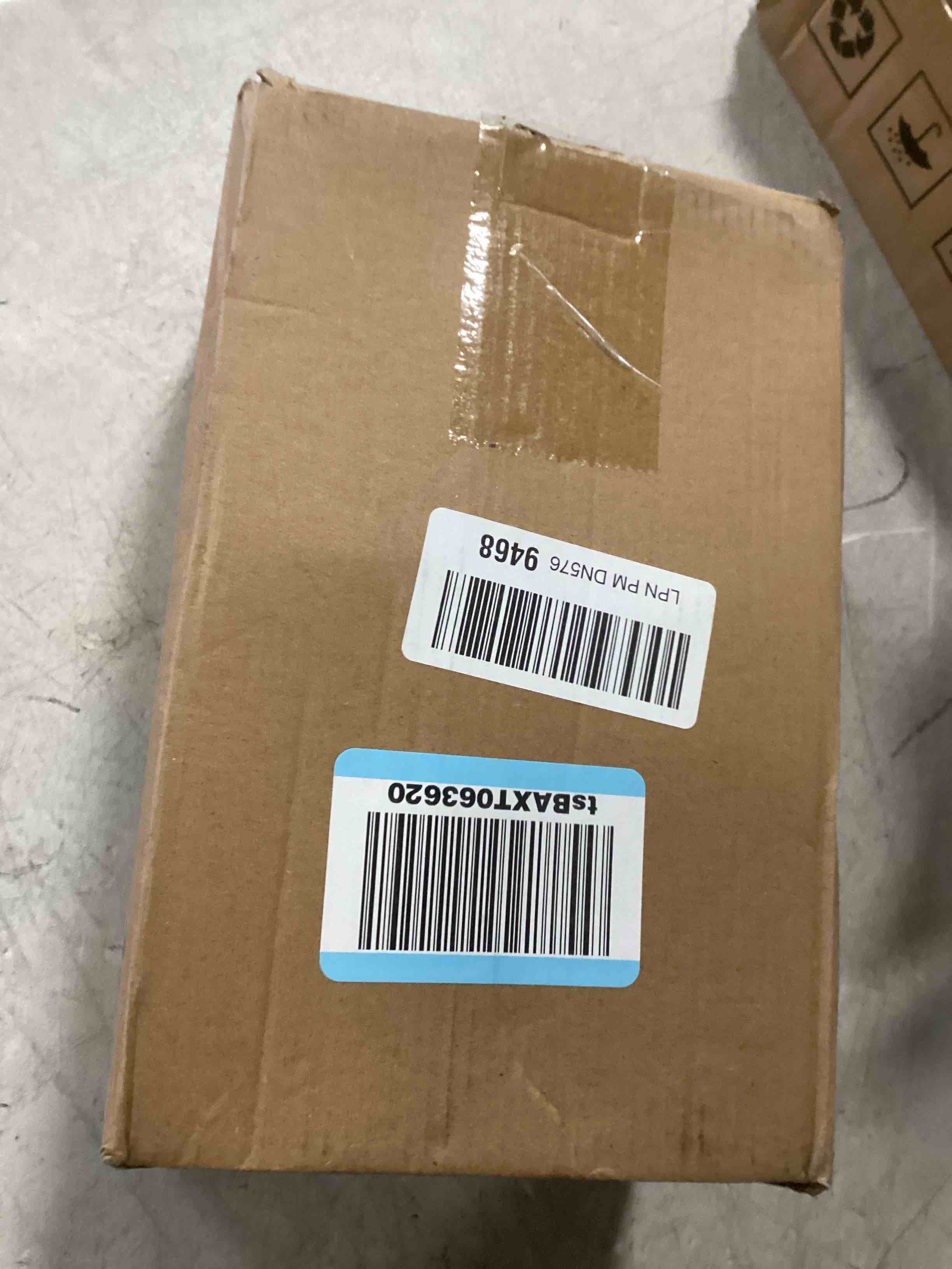 https://s3.amazonaws.com/lotting-images-prod/bidfta/TEA2052083_1740076663412.jpeg