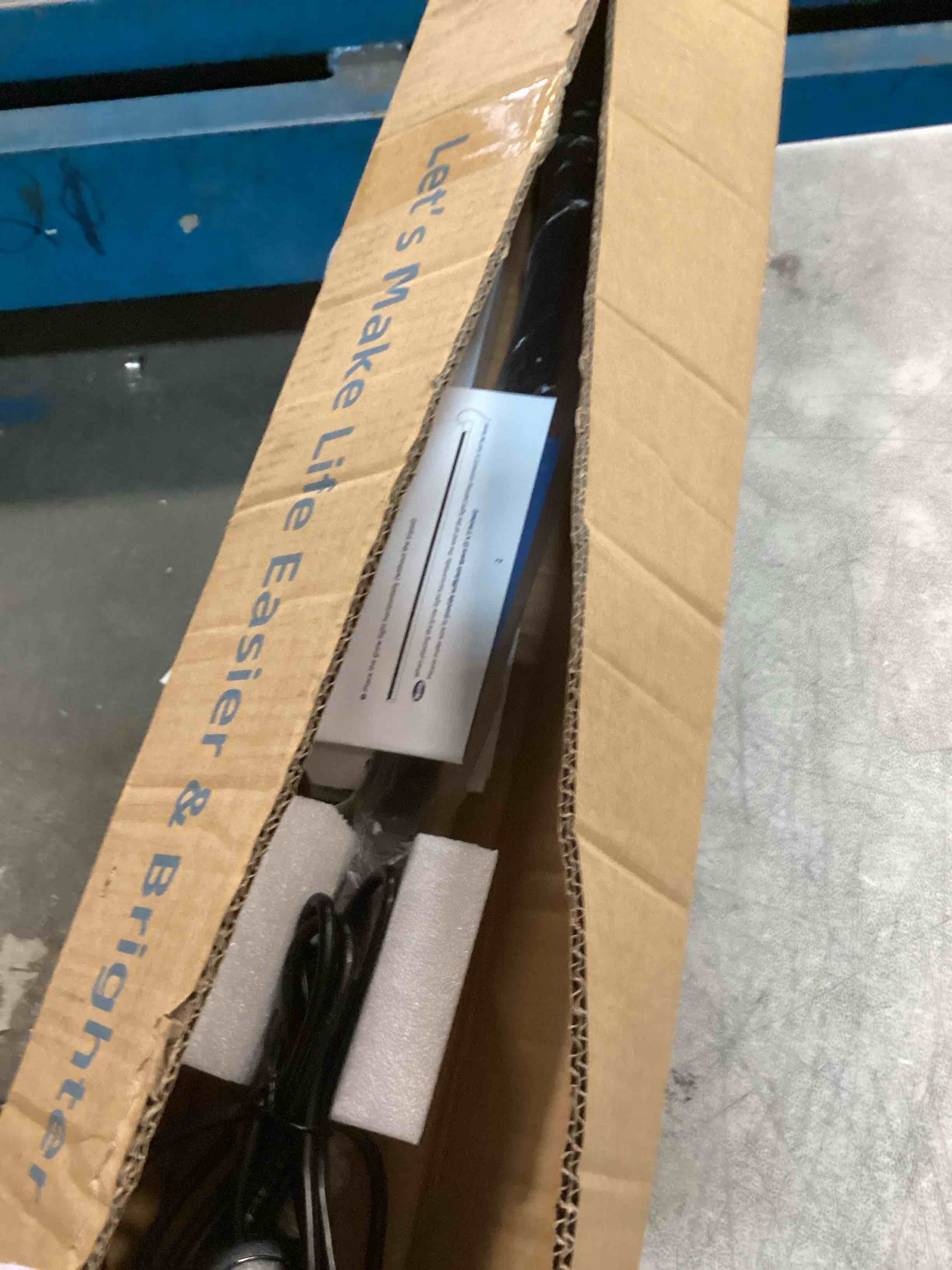 https://s3.amazonaws.com/lotting-images-prod/bidfta/TEA2054766_1739899377501.jpeg
