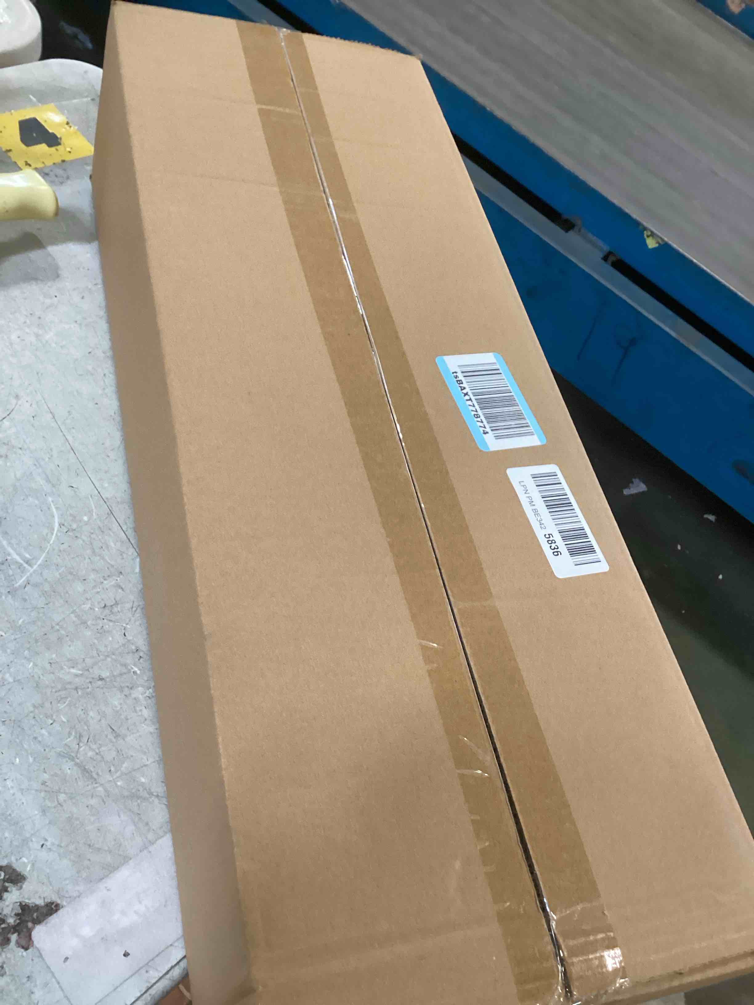 https://s3.amazonaws.com/lotting-images-prod/bidfta/TEA2055856_1740511860117.jpeg