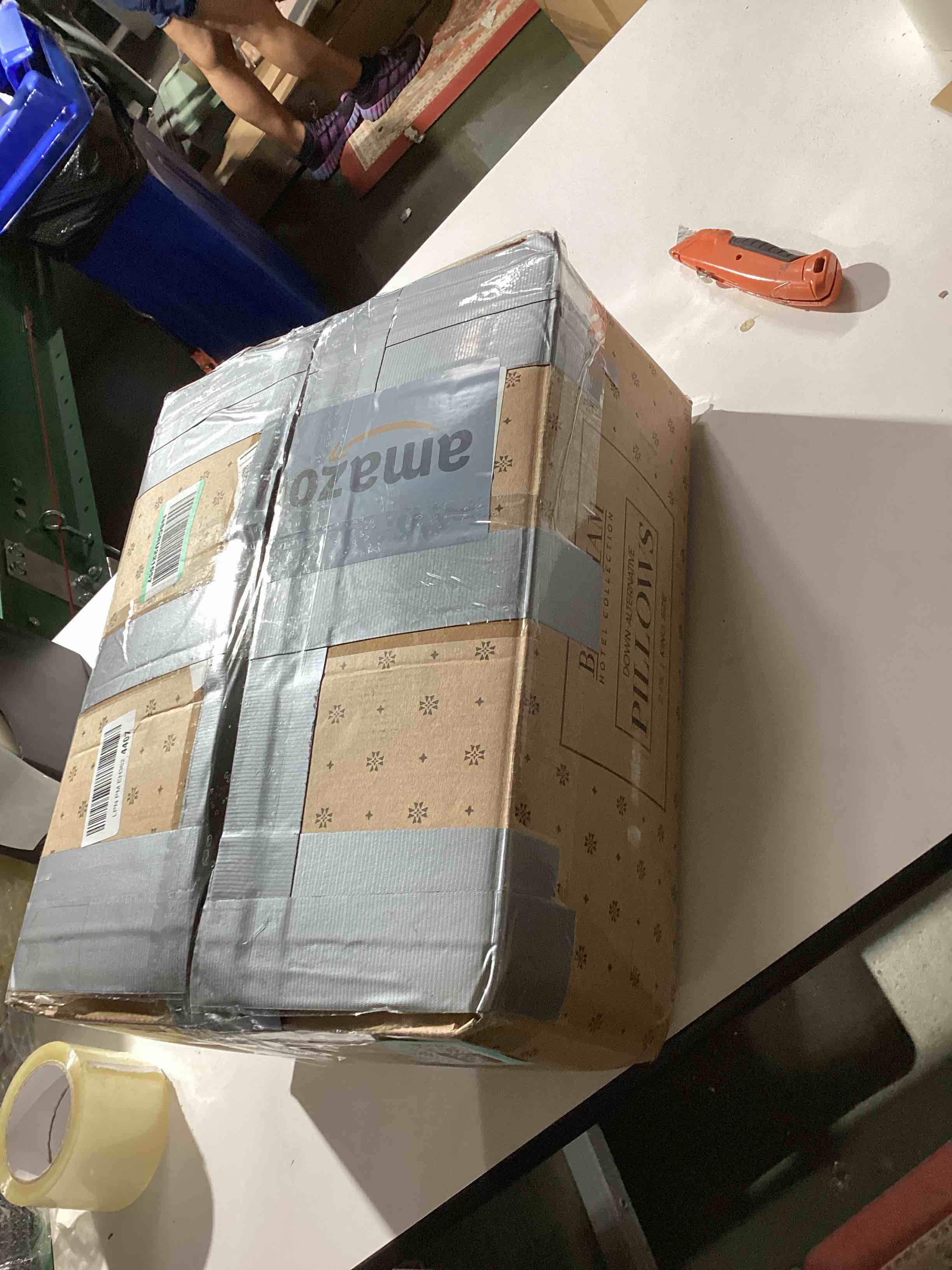 https://s3.amazonaws.com/lotting-images-prod/bidfta/TEA2065314_1754757818557.jpeg