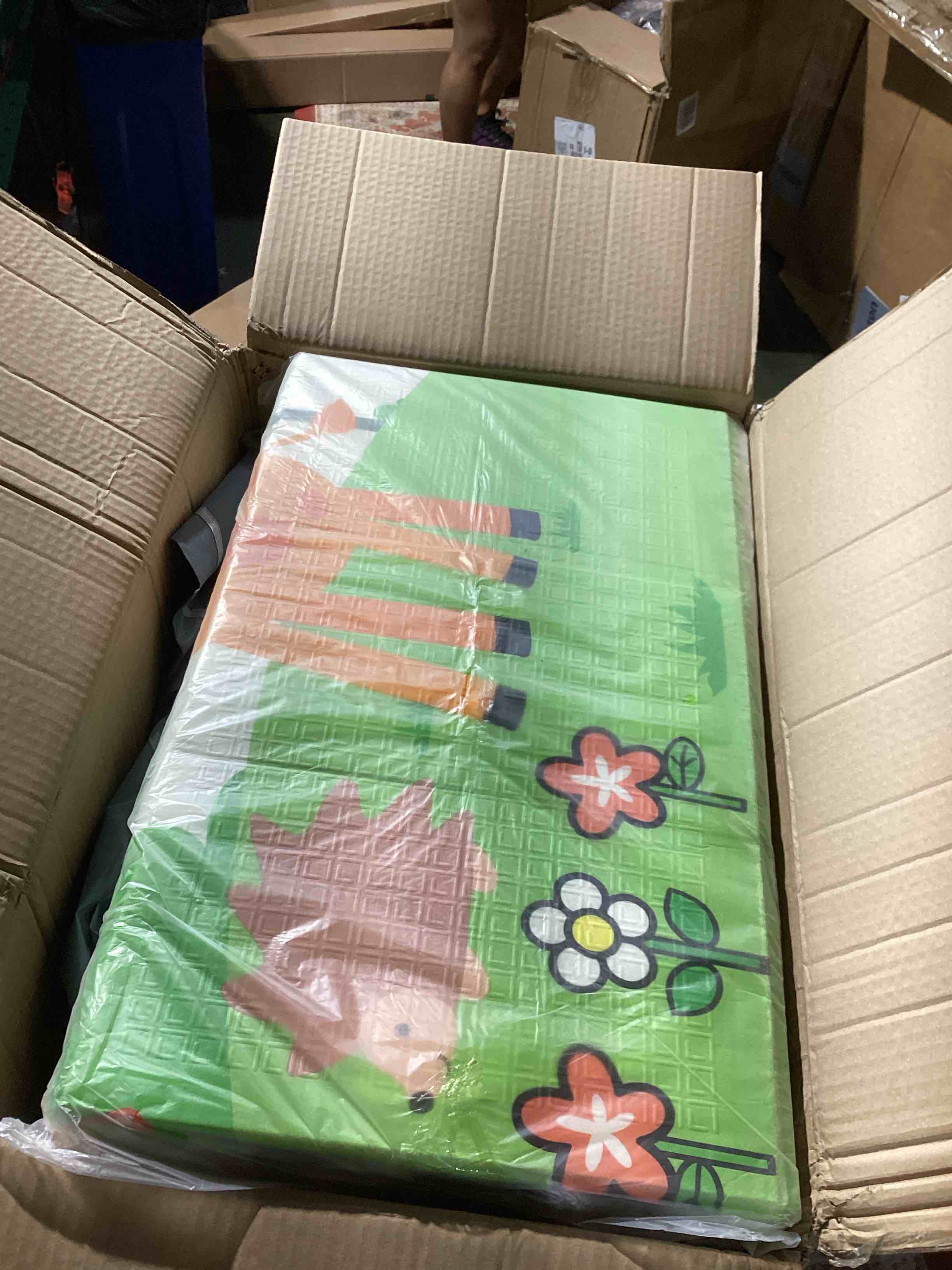https://s3.amazonaws.com/lotting-images-prod/bidfta/TEA2065315_1754757885090.jpeg