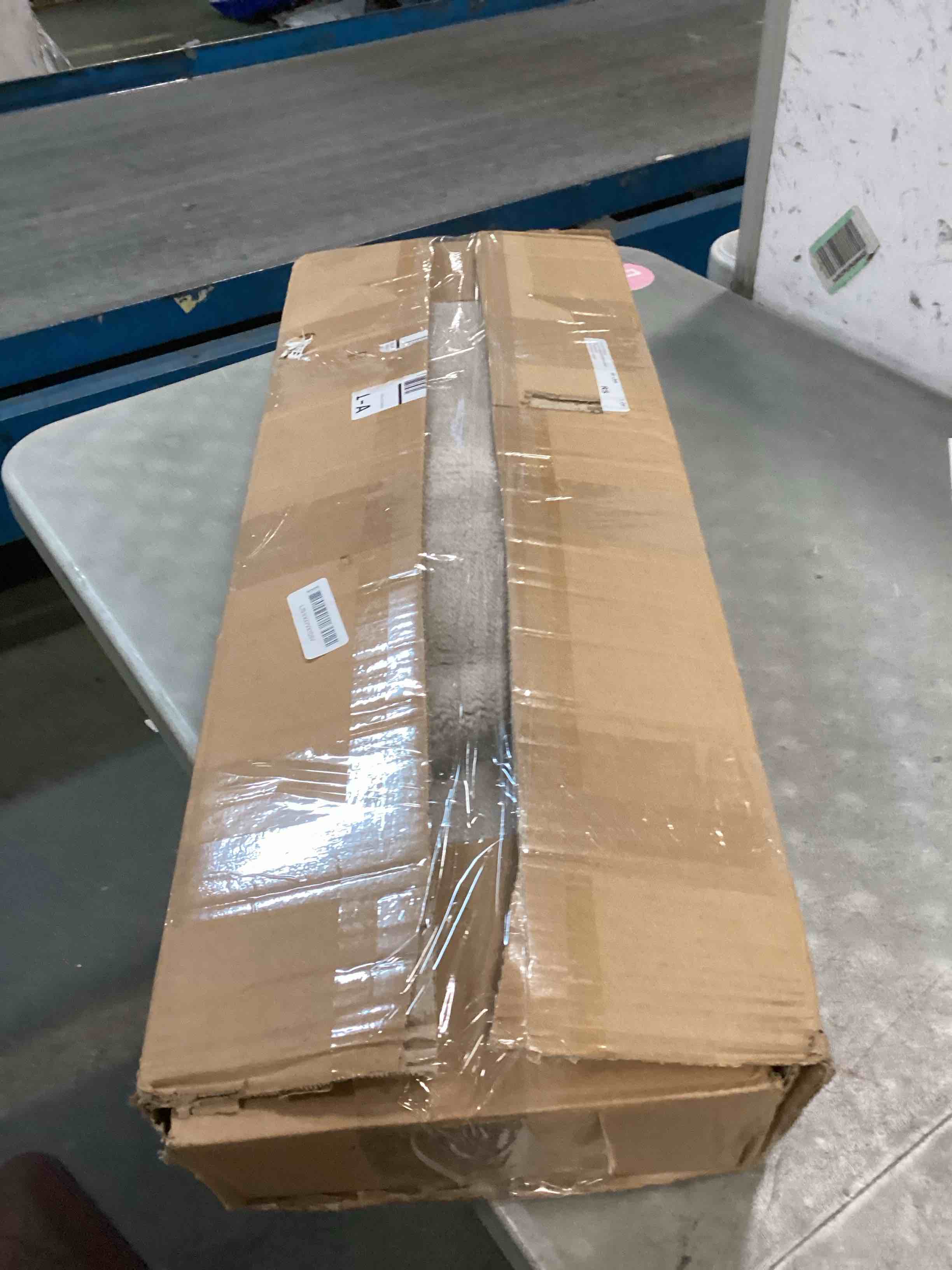 https://s3.amazonaws.com/lotting-images-prod/bidfta/TEA2080404_1736428049605.jpeg
