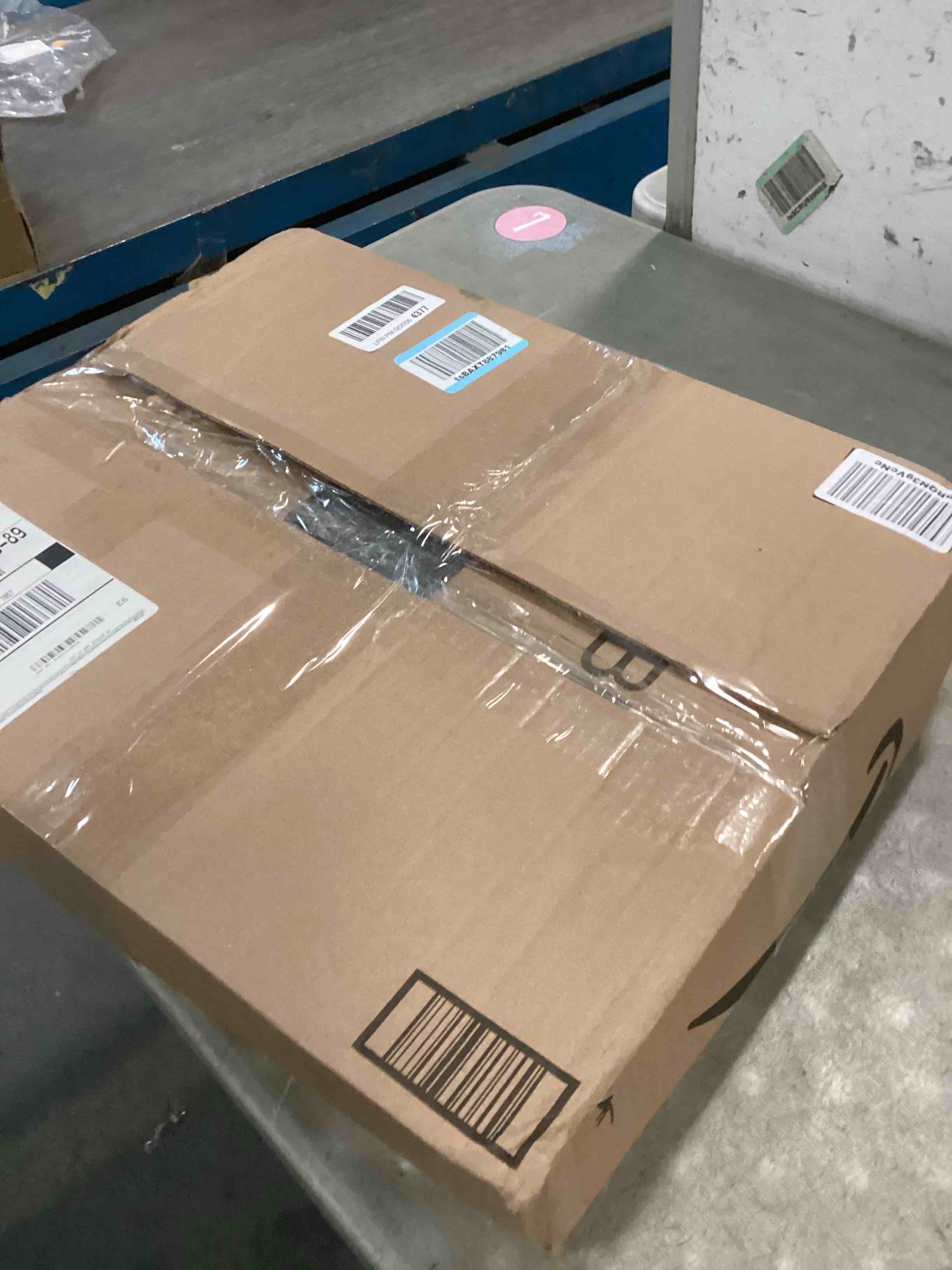 https://s3.amazonaws.com/lotting-images-prod/bidfta/TEA2080431_1736430705278.jpeg