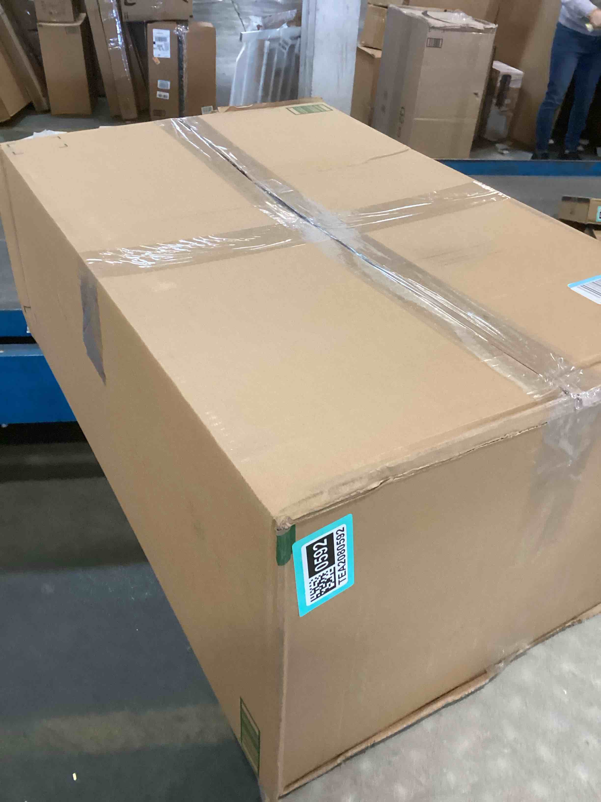 https://s3.amazonaws.com/lotting-images-prod/bidfta/TEA2080592_1736448712898.jpeg