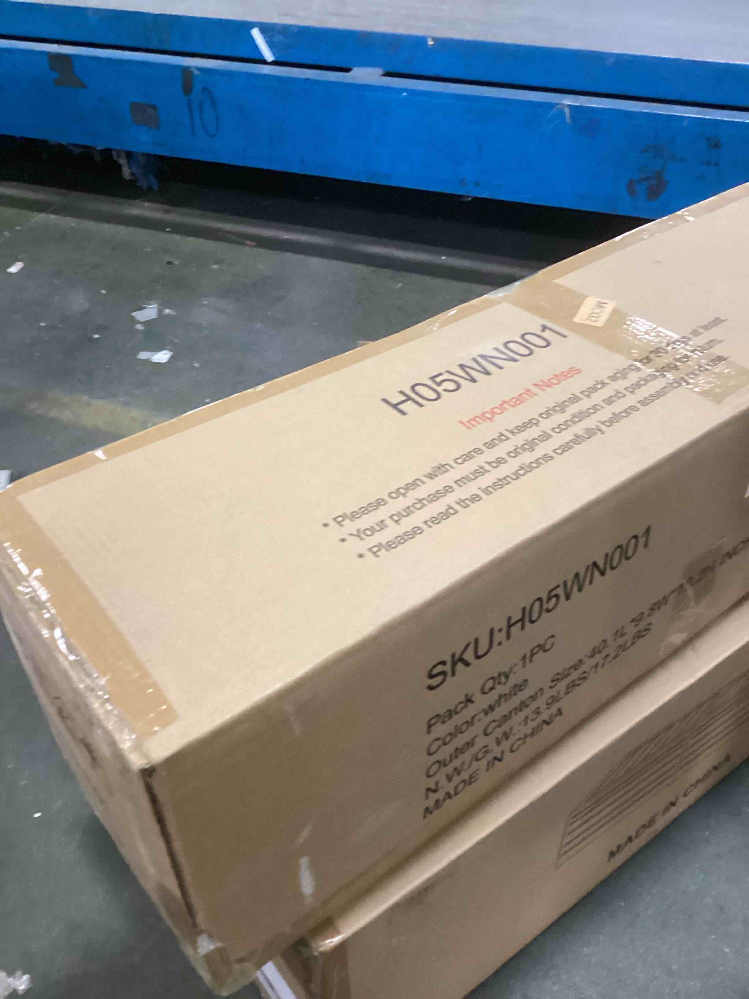 https://s3.amazonaws.com/lotting-images-prod/bidfta/TEA2081180_1736794733045.jpeg