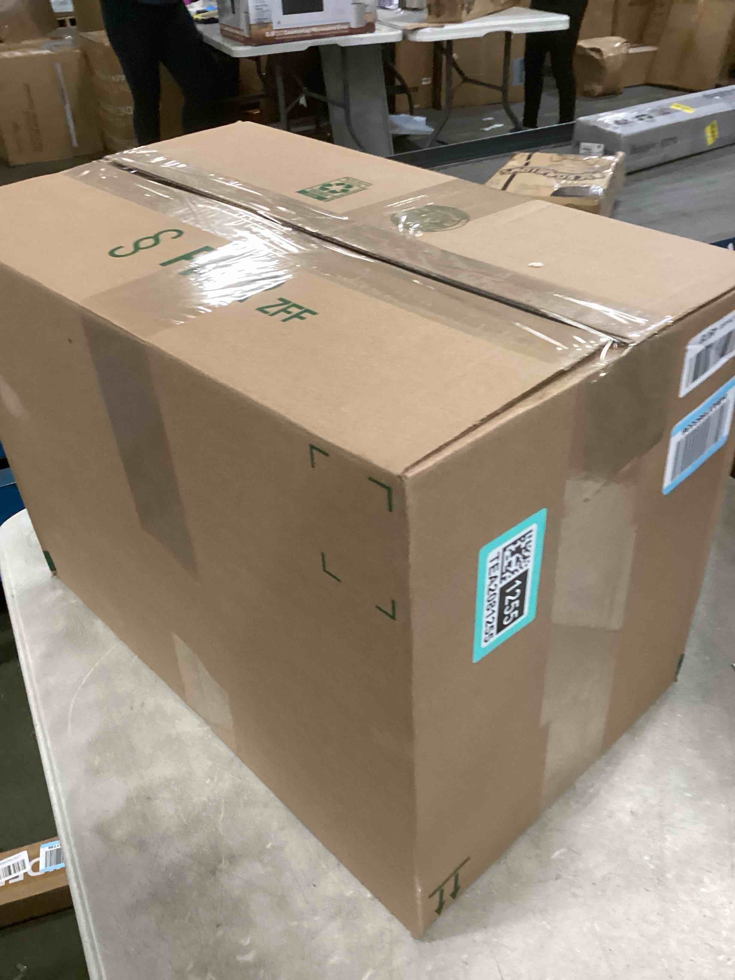 https://s3.amazonaws.com/lotting-images-prod/bidfta/TEA2081255_1736862861345.jpeg