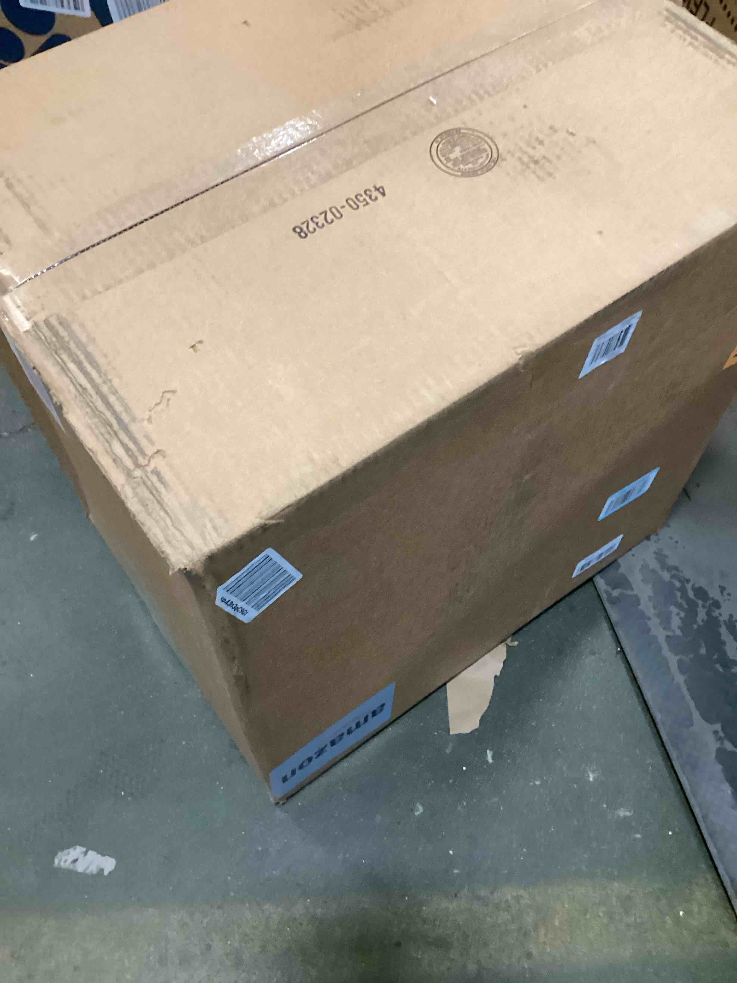 https://s3.amazonaws.com/lotting-images-prod/bidfta/TEA2082718_1738072686769.jpeg